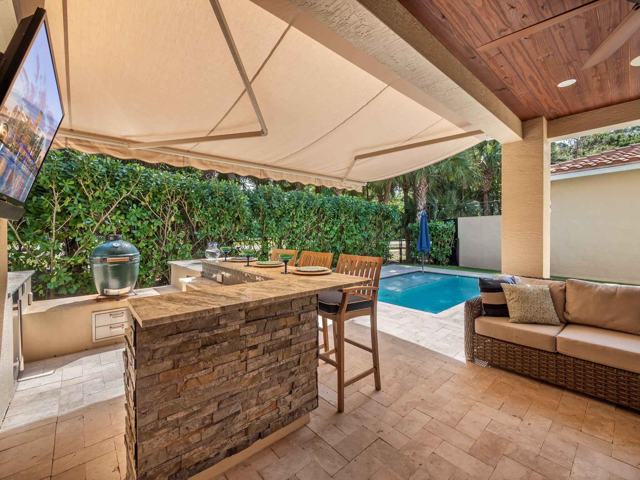 8037 Mariposa Grove Circle