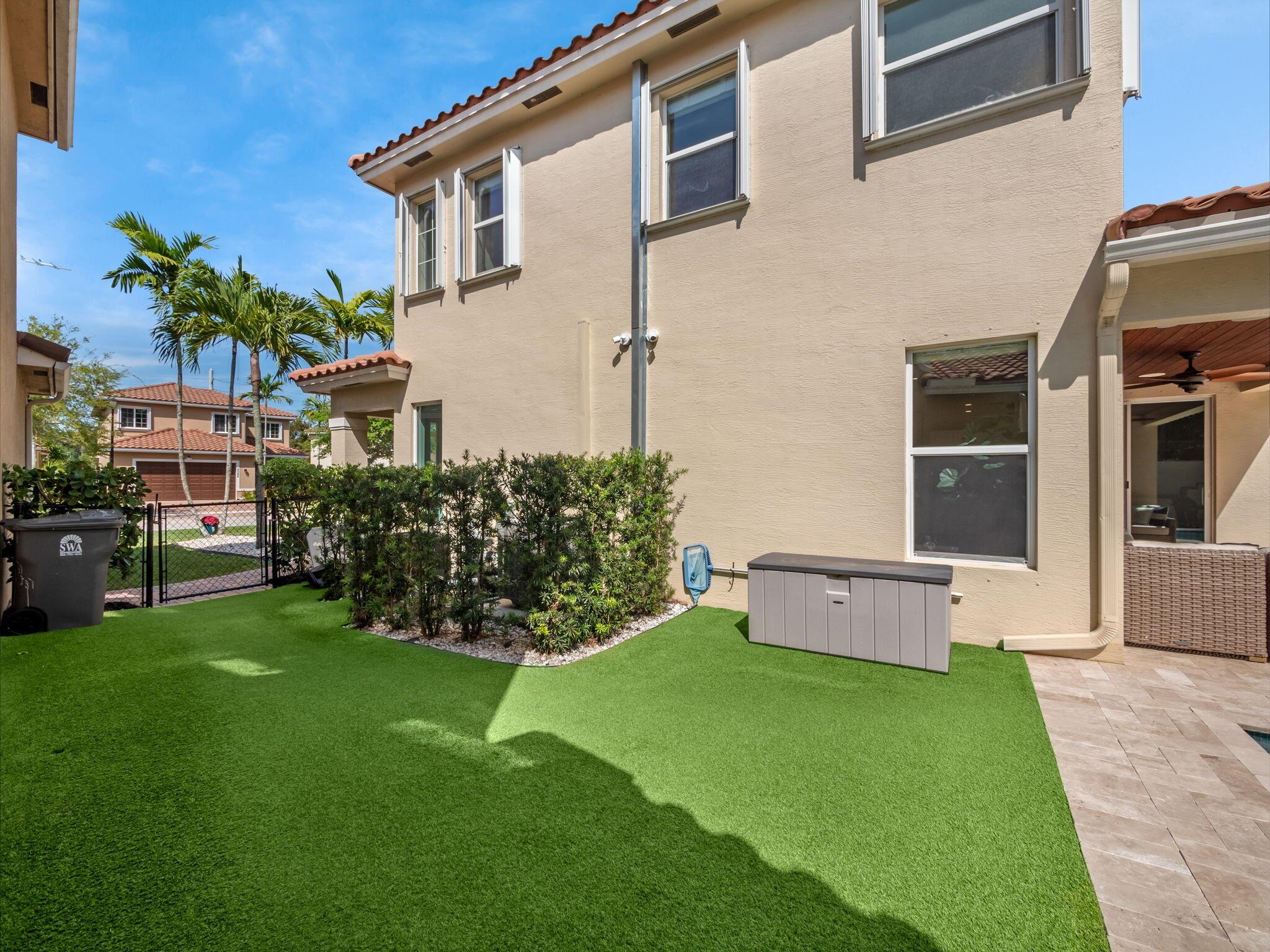 8037 Mariposa Grove Circle