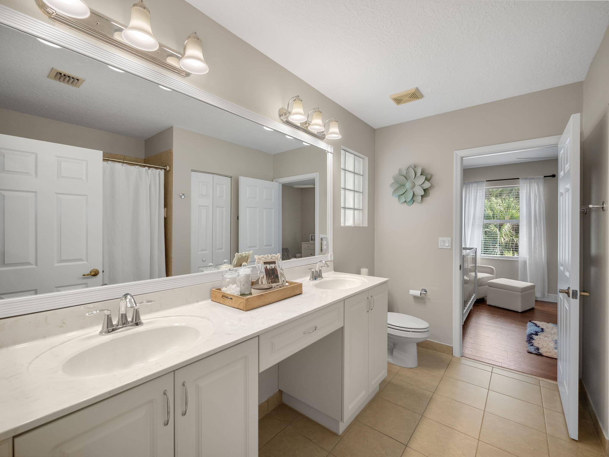 8037 Mariposa Grove Circle