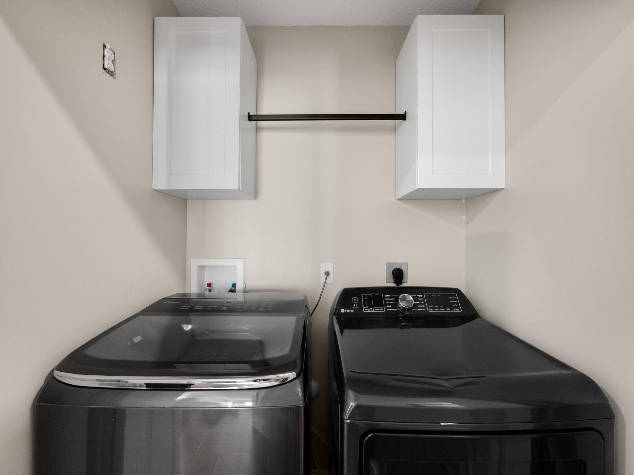 8037 Mariposa Grove Circle