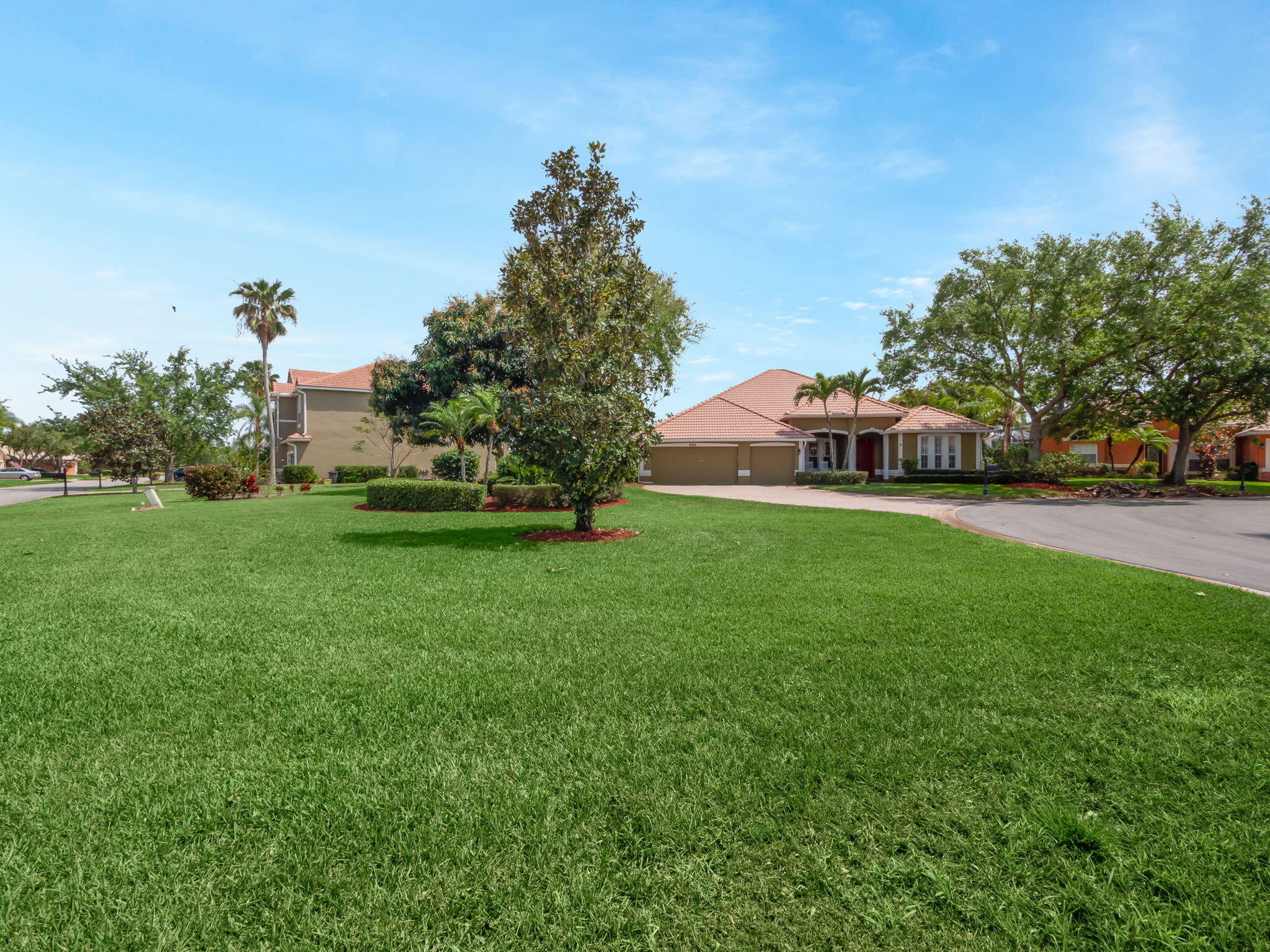 8389 SW Snapdragon Court