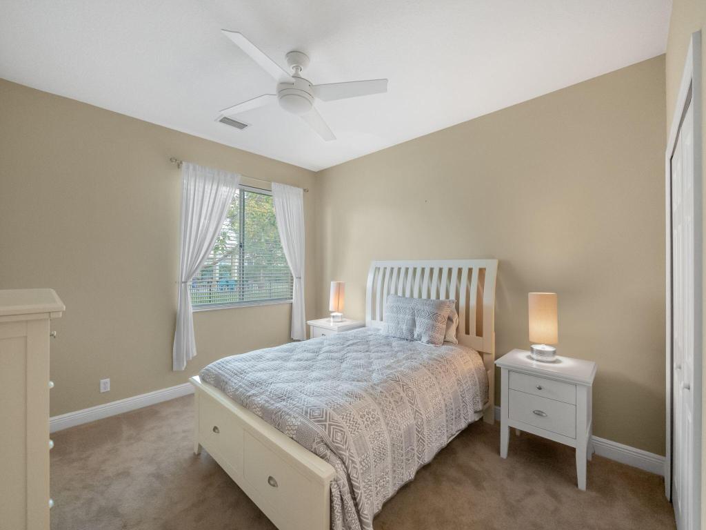 8389 SW Snapdragon Court