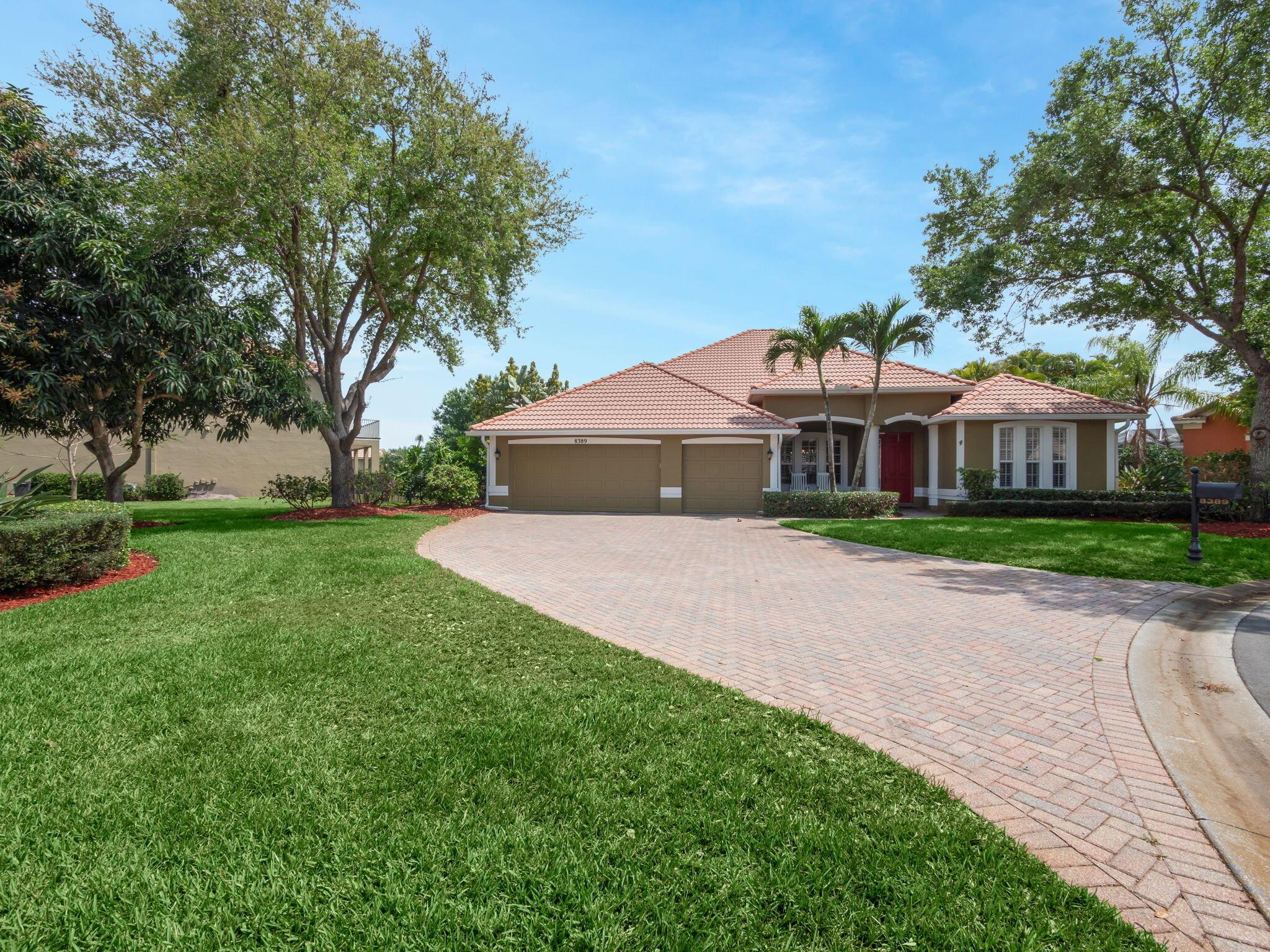 8389 SW Snapdragon Court
