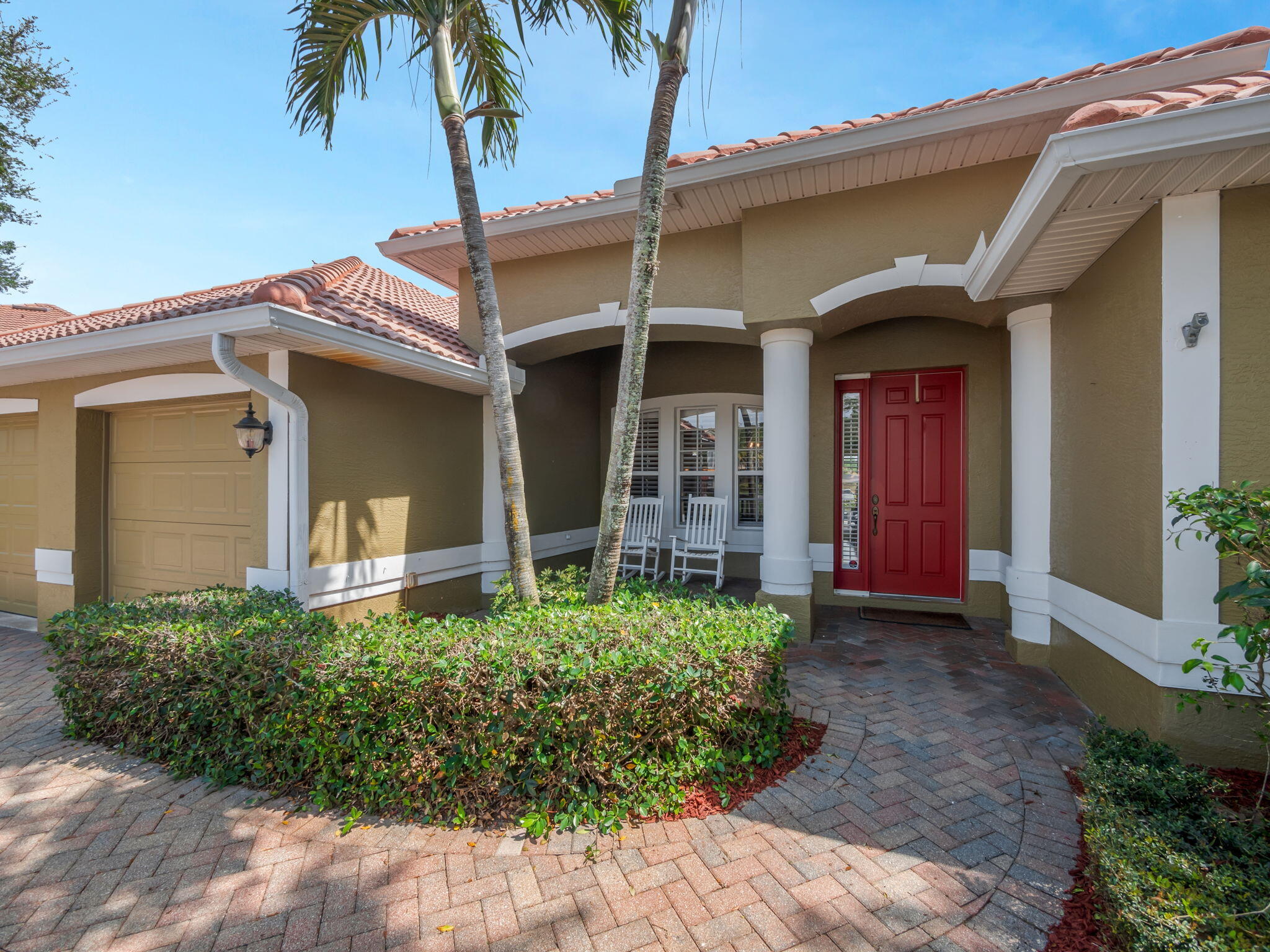 8389 SW Snapdragon Court