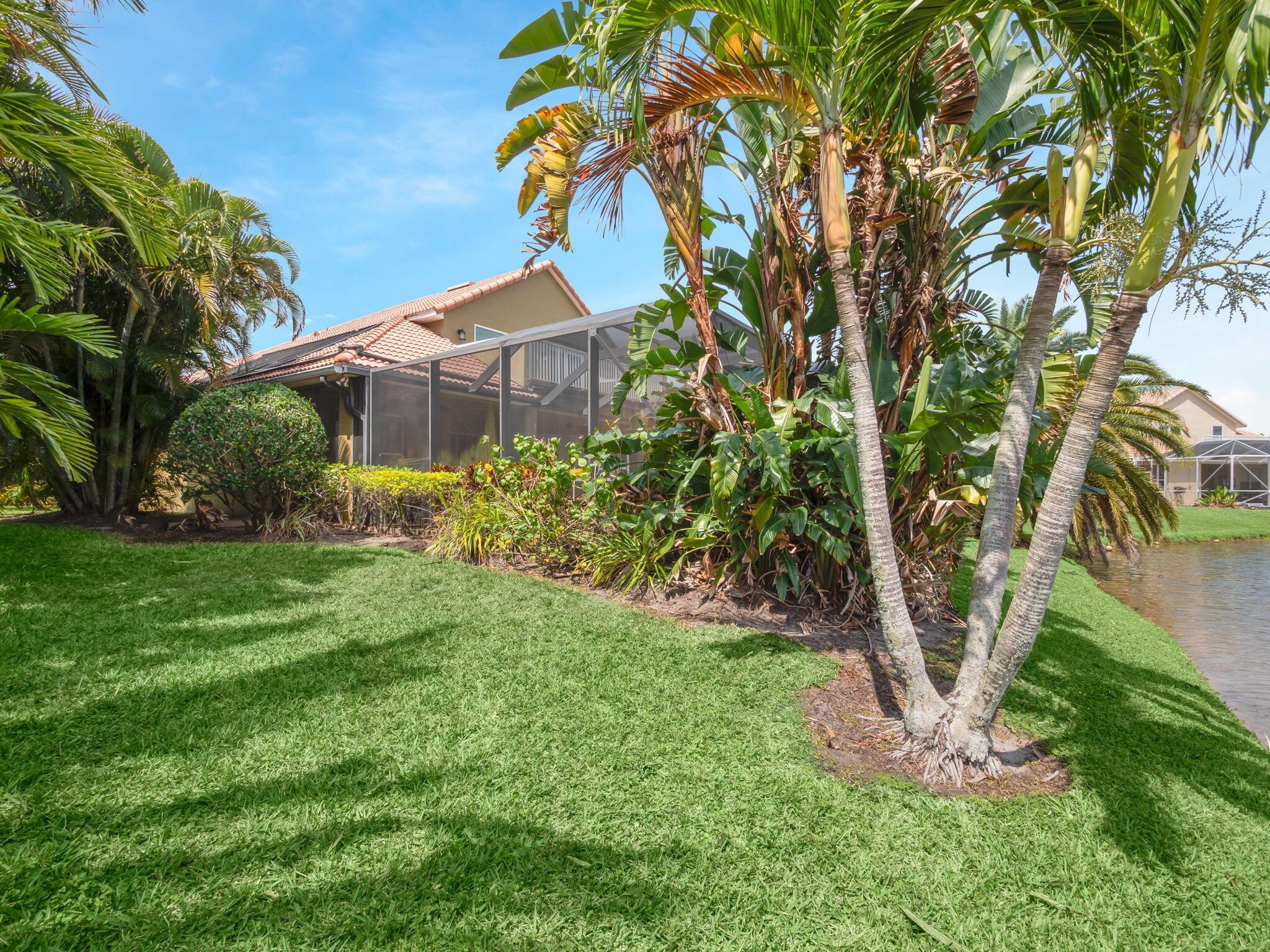 8389 SW Snapdragon Court