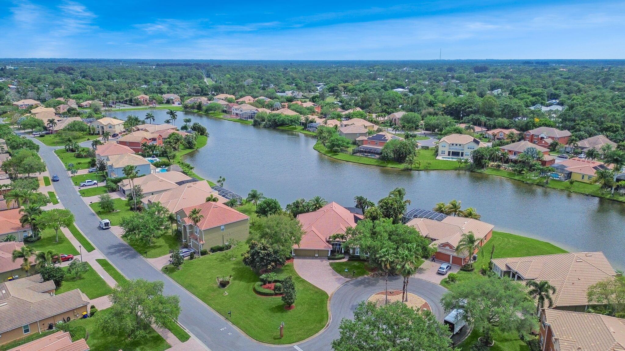 8389 SW Snapdragon Court