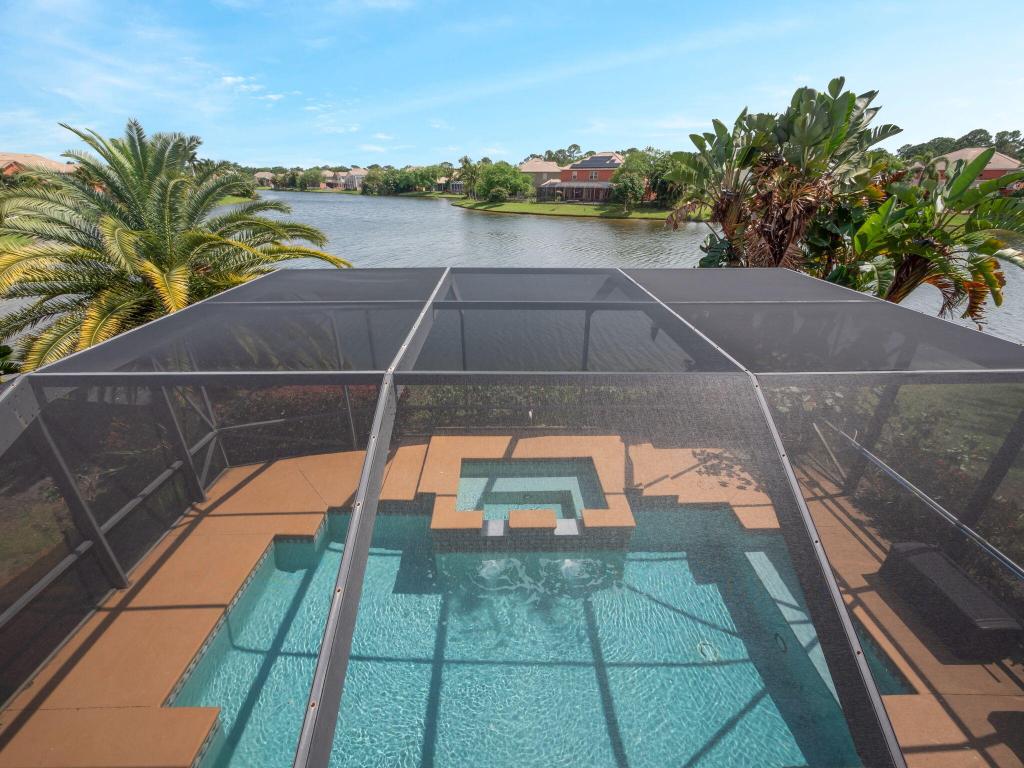 8389 SW Snapdragon Court