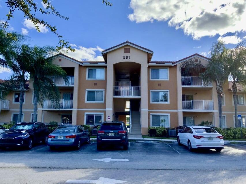 291 SW Palm Drive 205