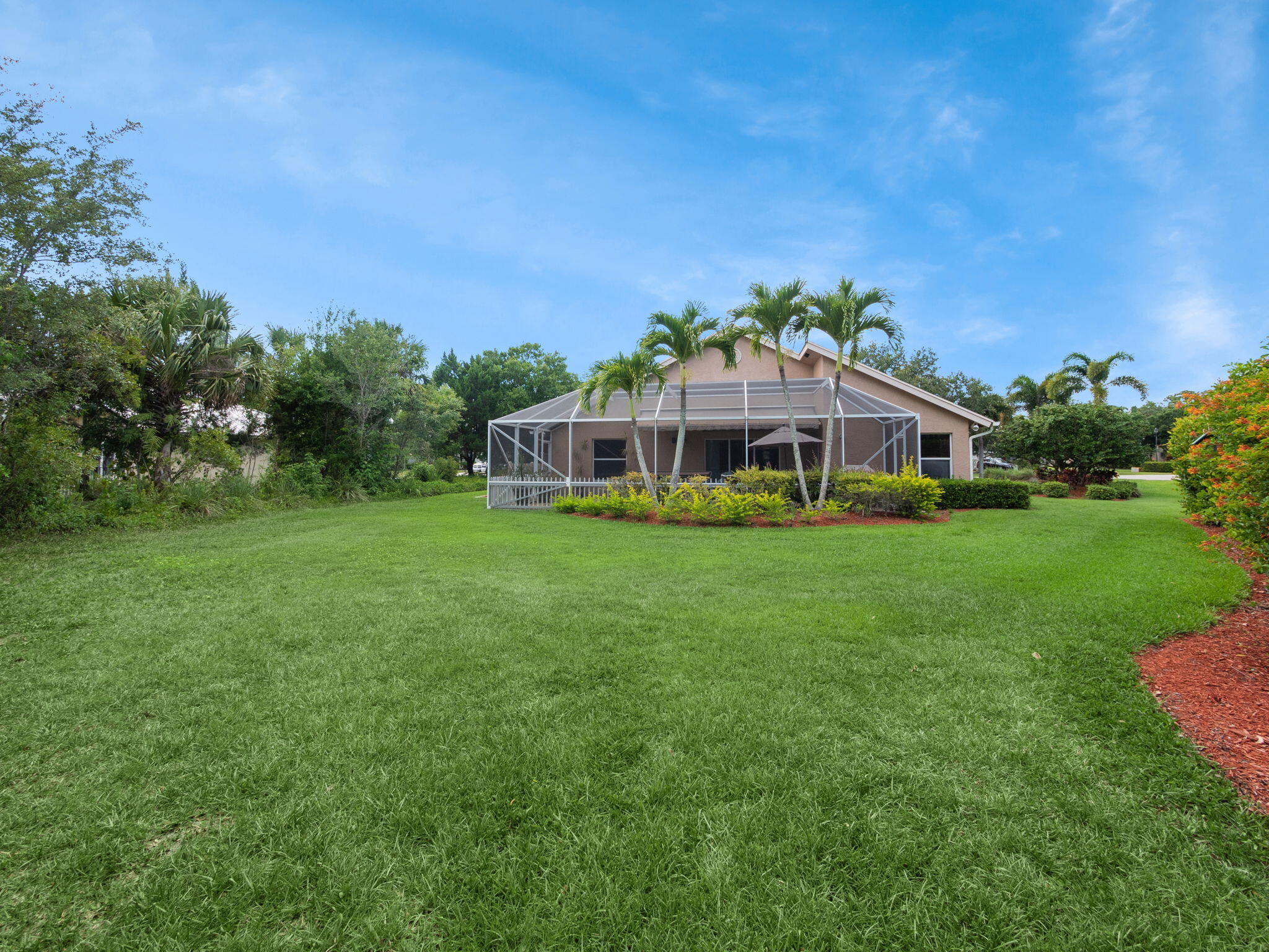 8121 SW Yachtsmans Drive