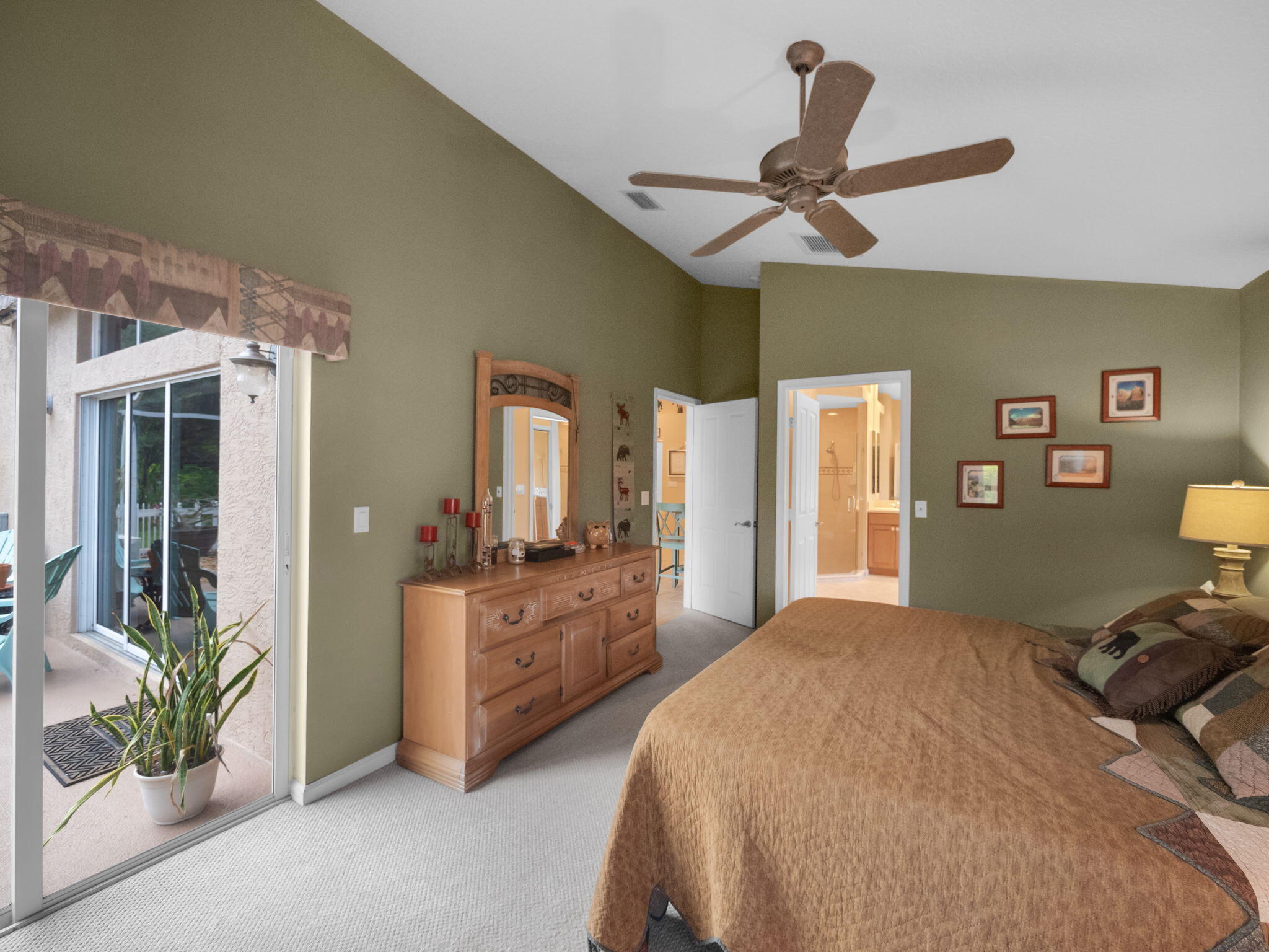 8121 SW Yachtsmans Drive