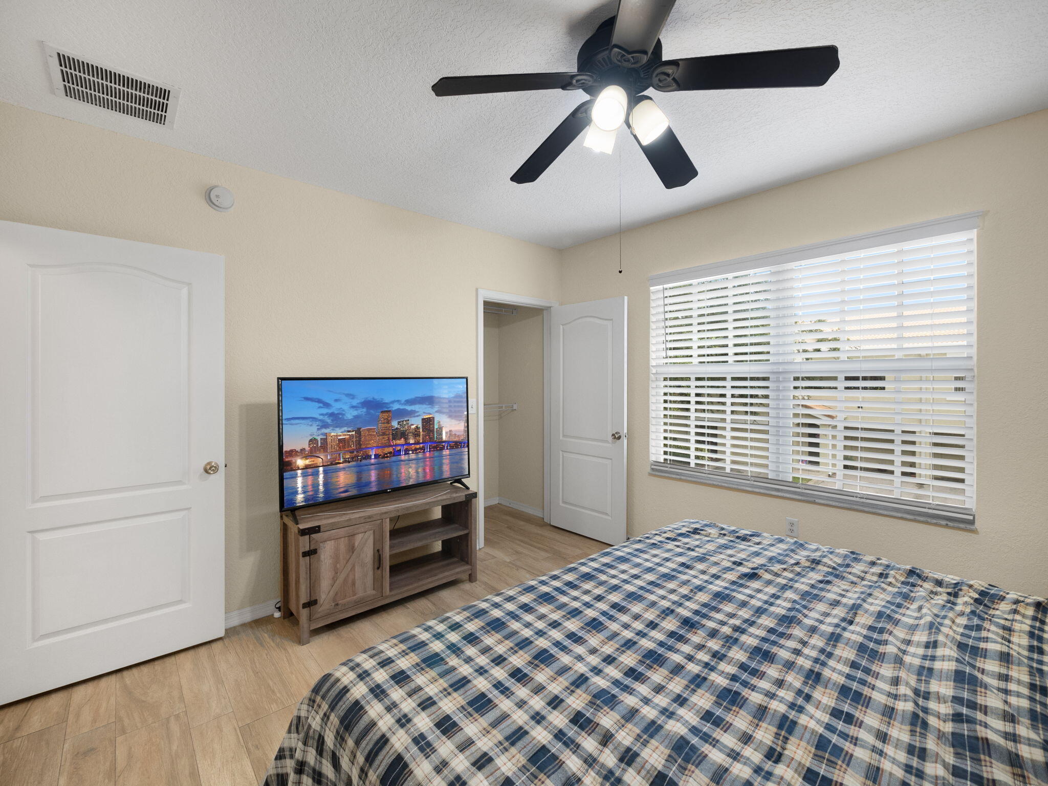 148 SW Peacock Boulevard 25-206