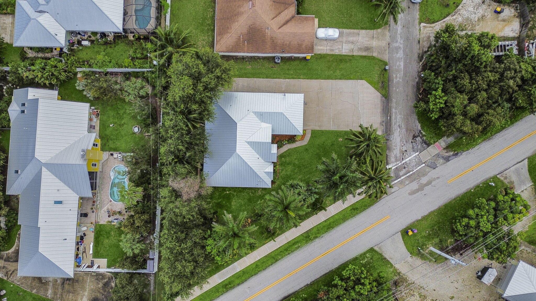 5596 SE Sailfish Way