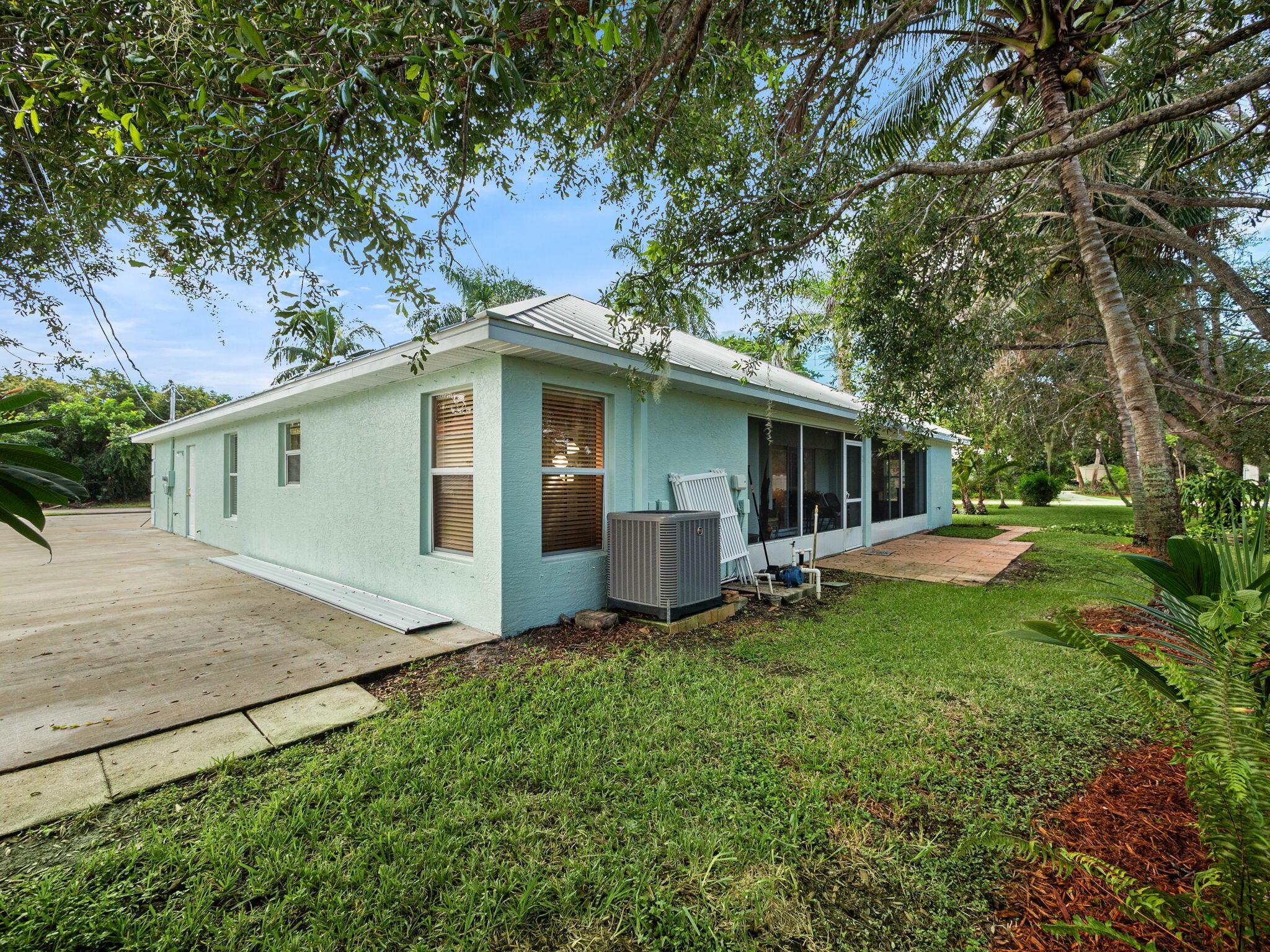 5596 SE Sailfish Way