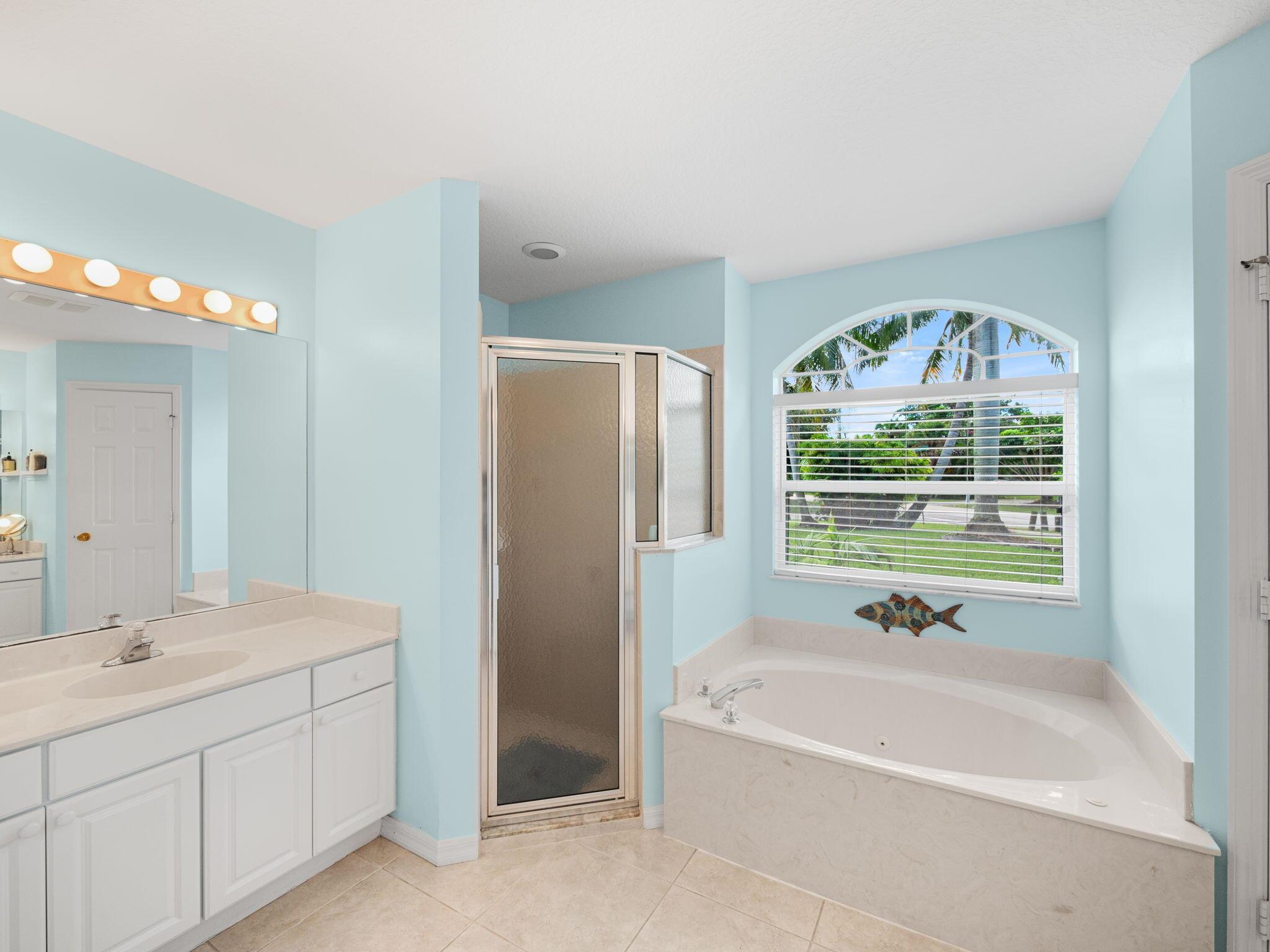 5596 SE Sailfish Way