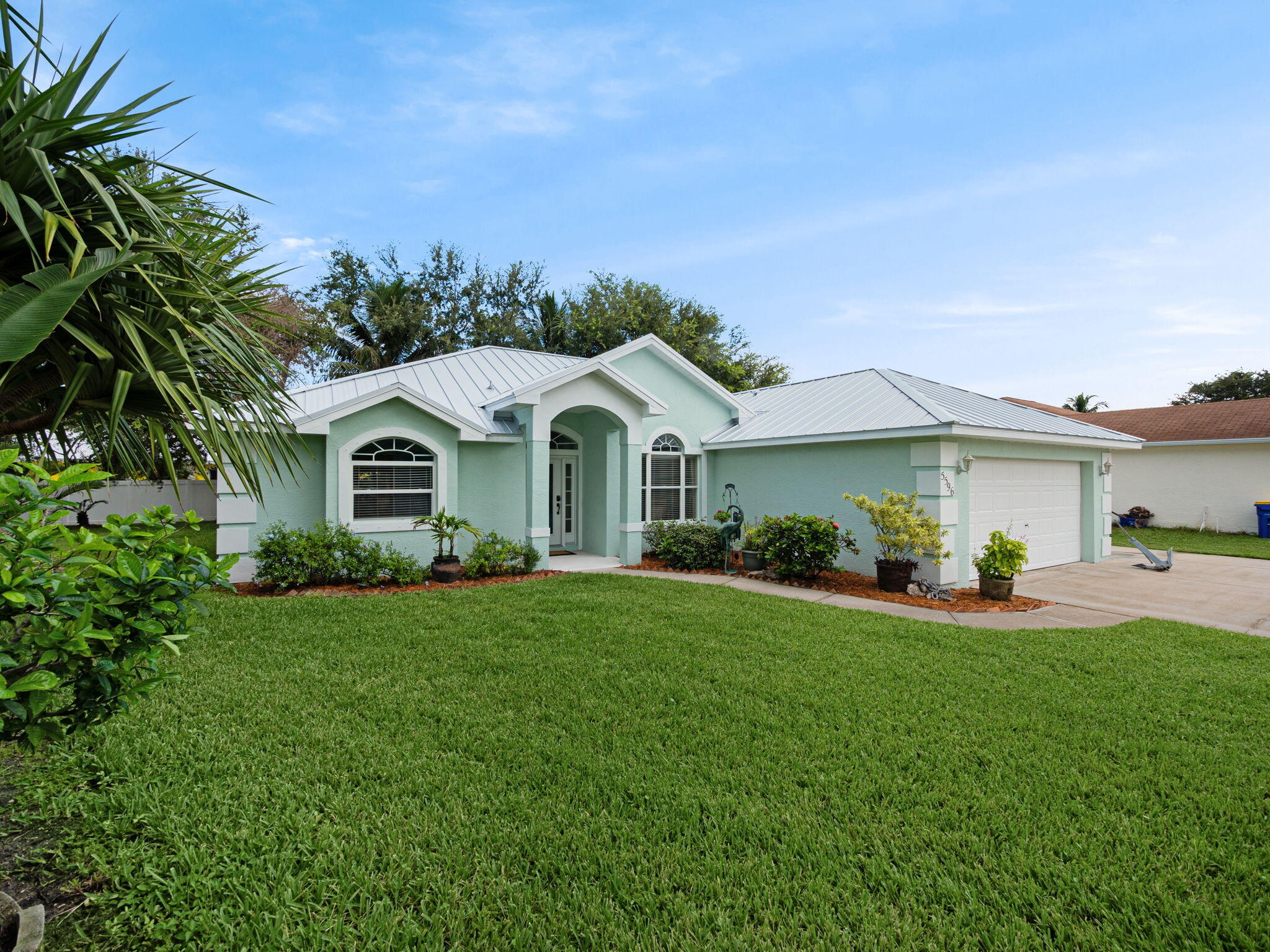 5596 SE Sailfish Way