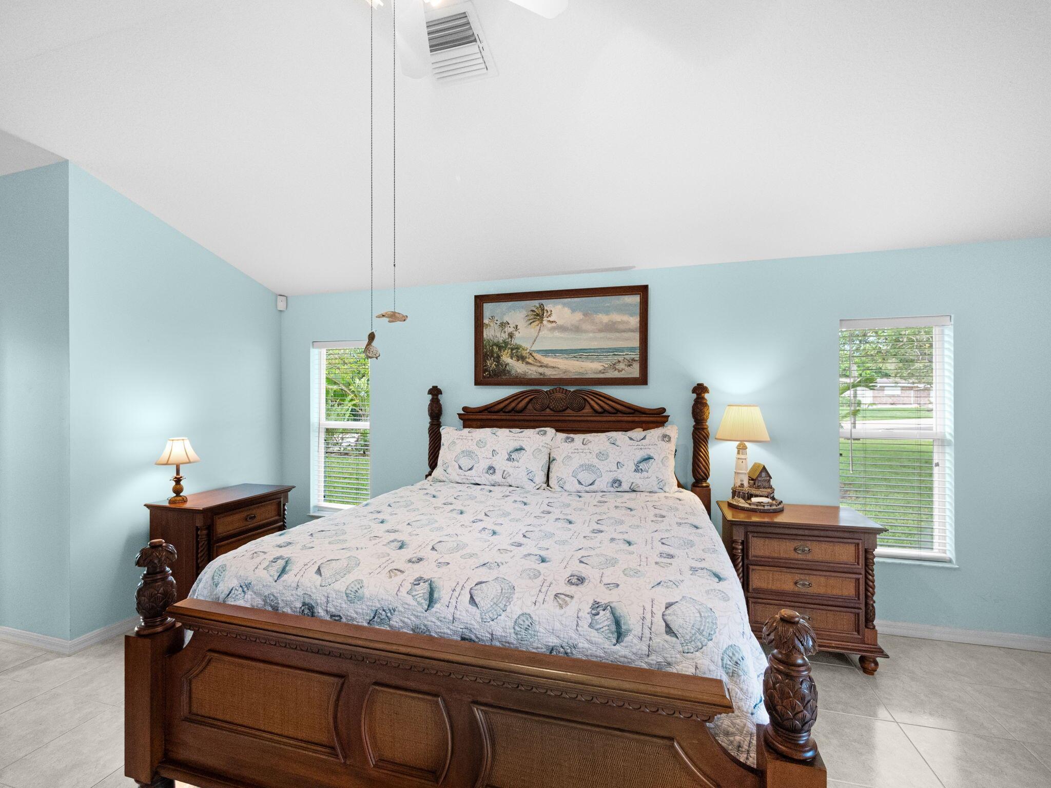 5596 SE Sailfish Way