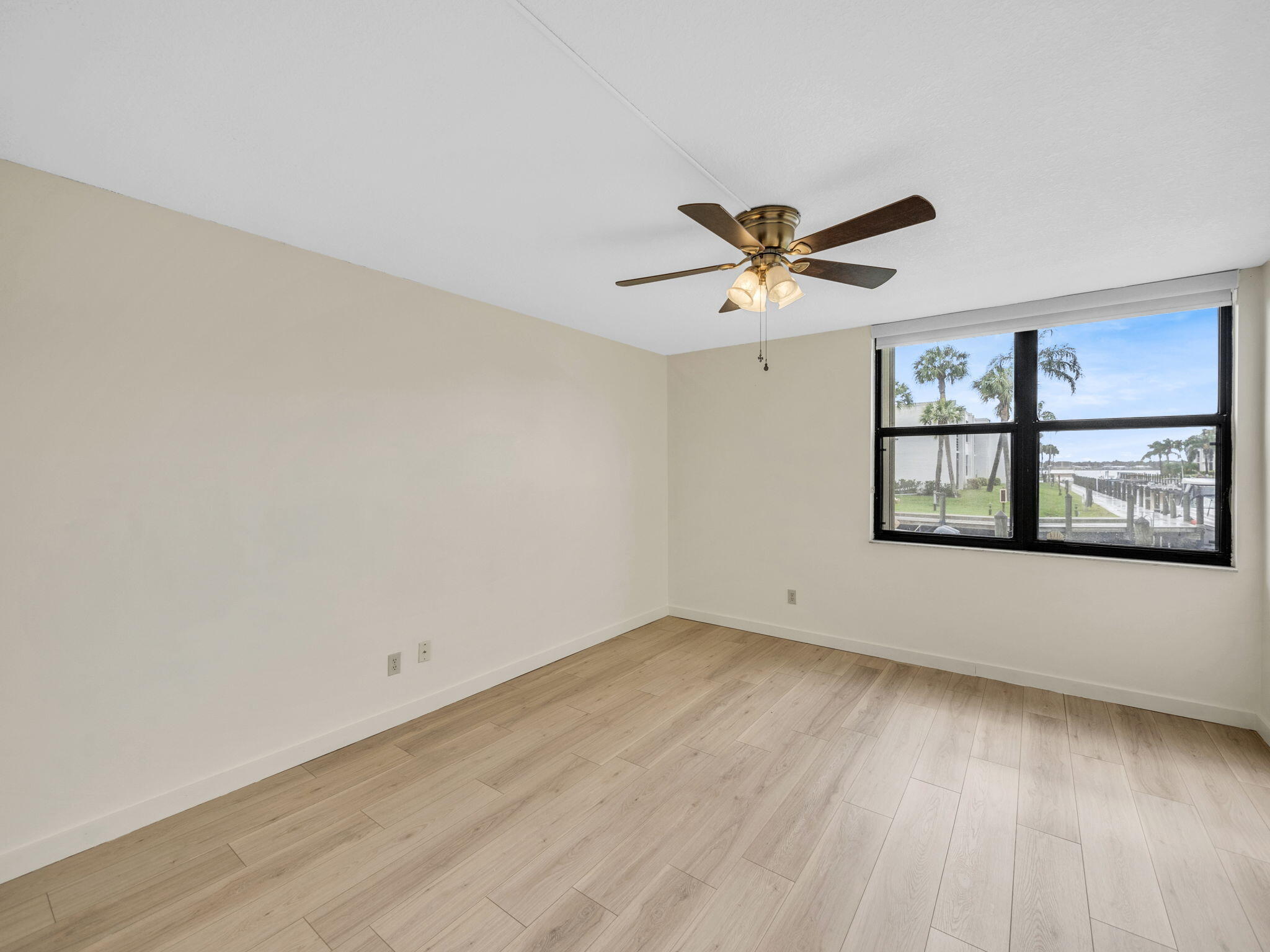 1950 SW Palm City Road 5103