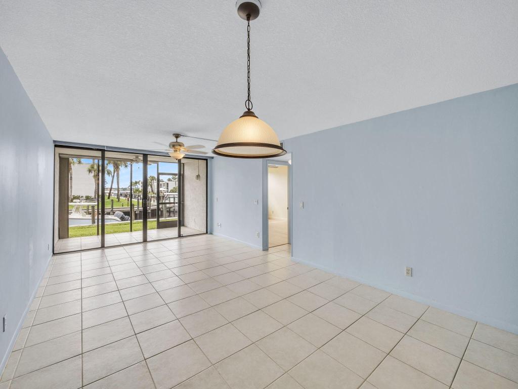 1950 SW Palm City Road 5103