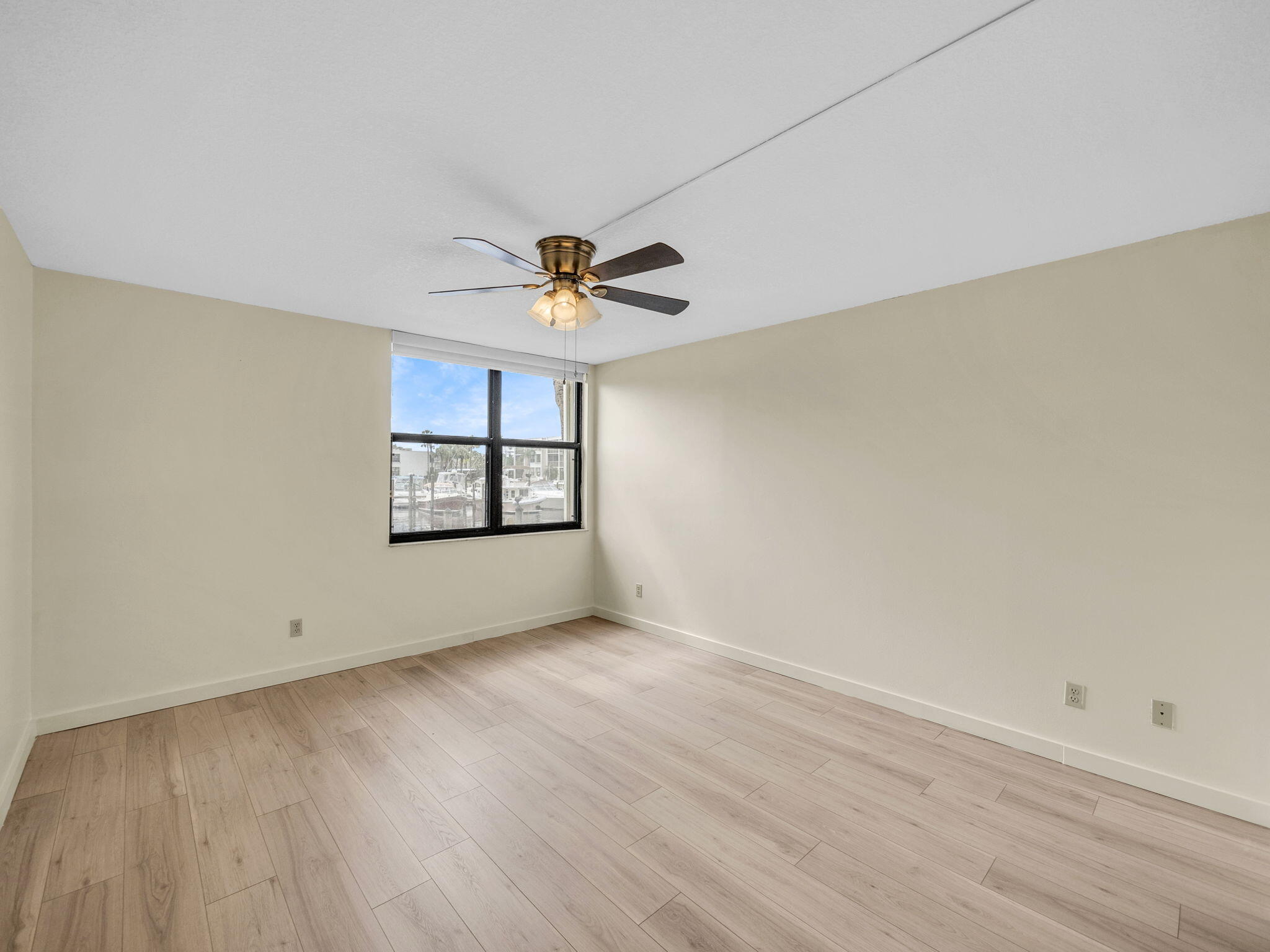 1950 SW Palm City Road 5103