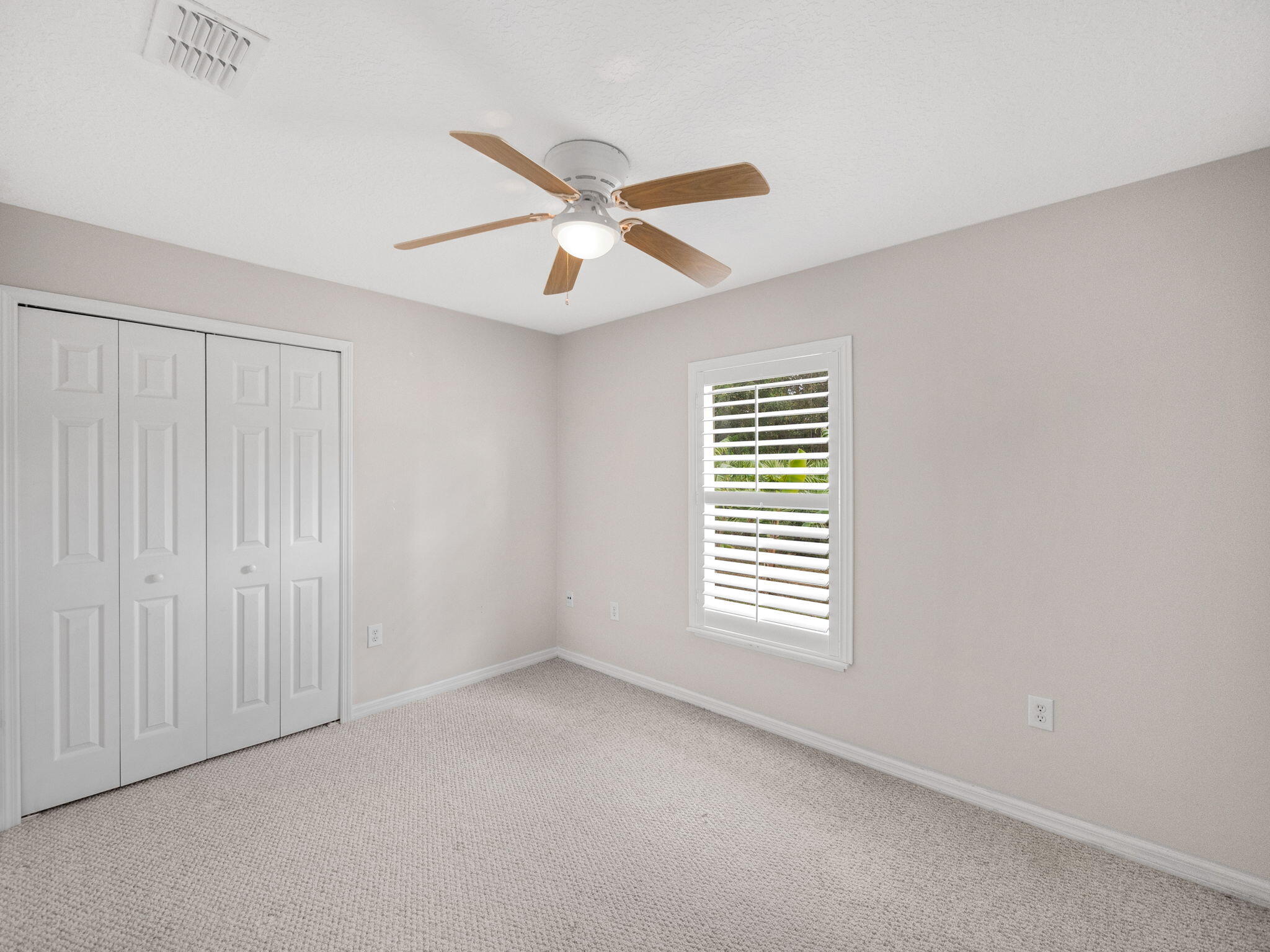 209 SW Tulip Boulevard