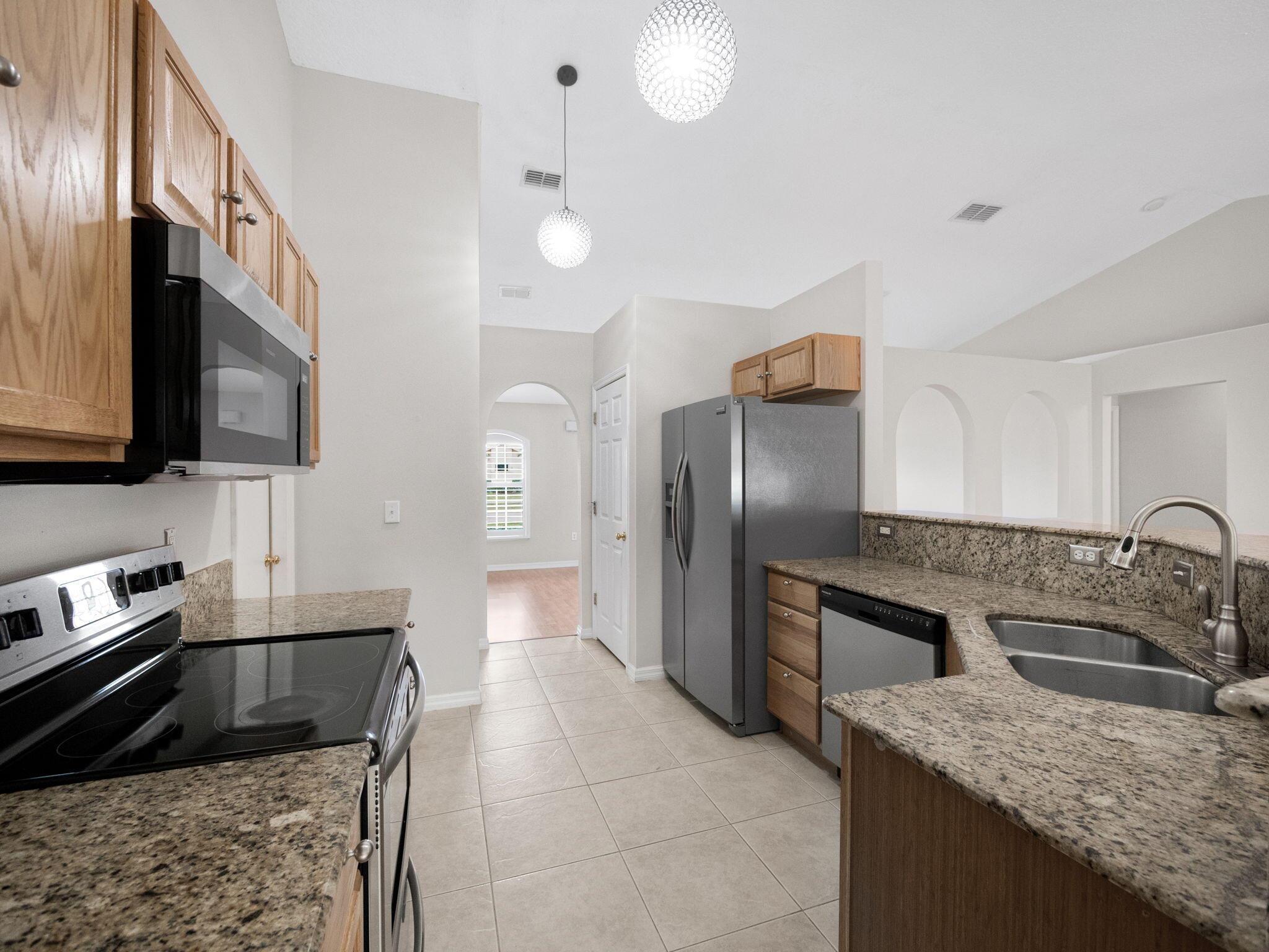 209 SW Tulip Boulevard