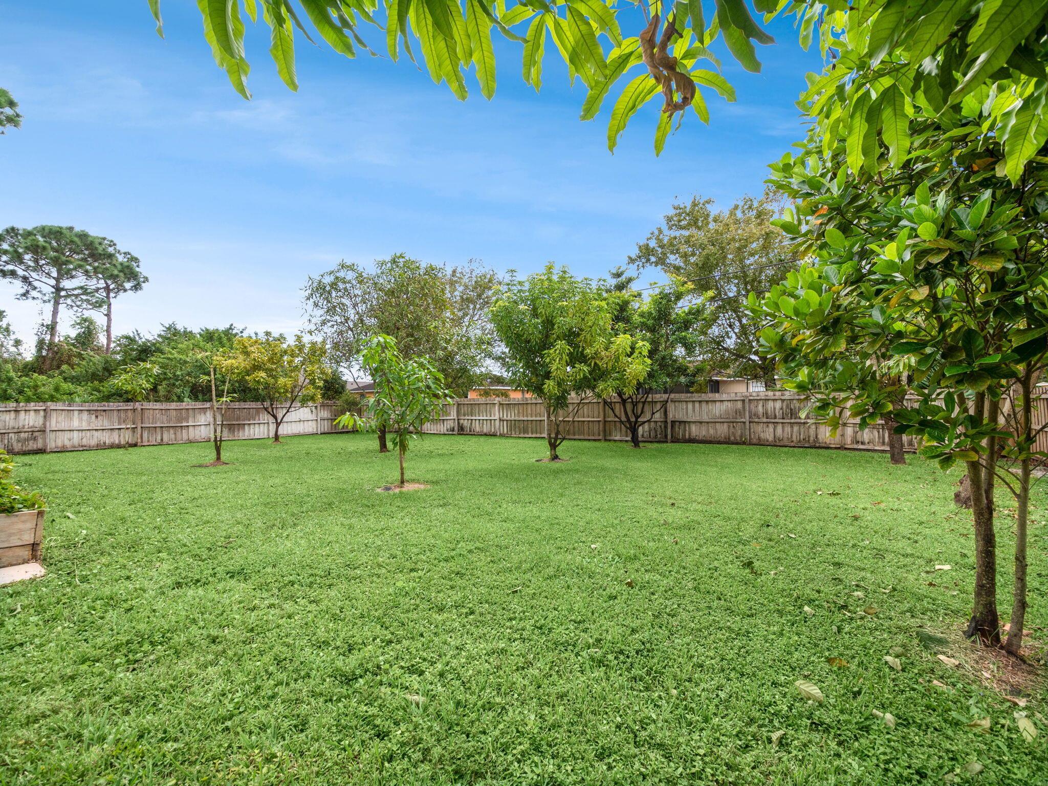 209 SW Tulip Boulevard