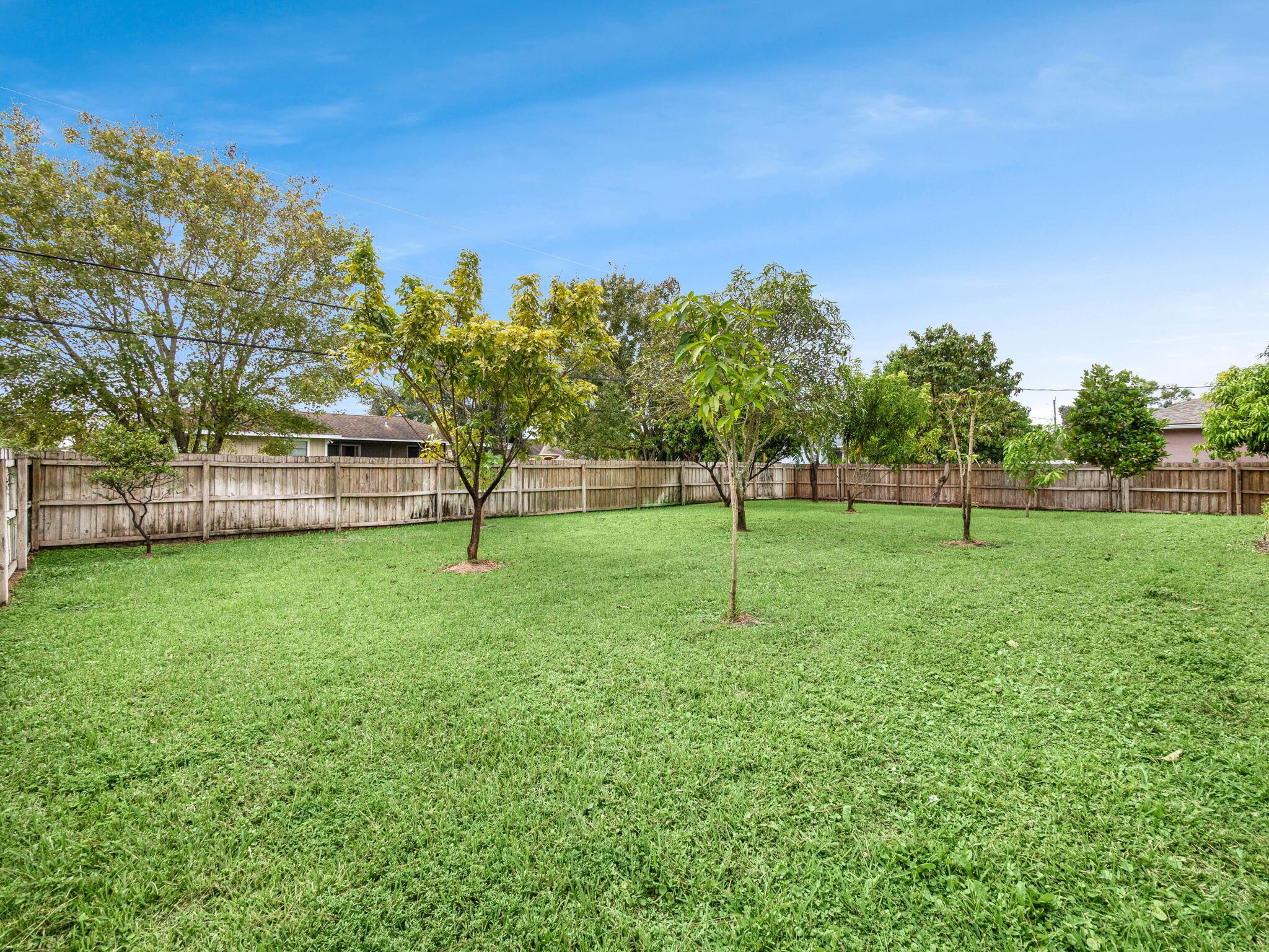 209 SW Tulip Boulevard