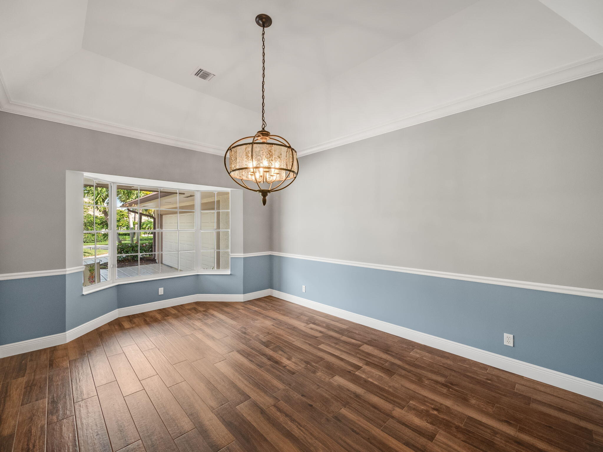 6346 SE Oakmont Place