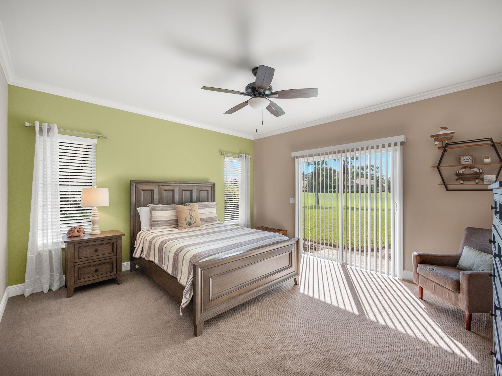 6346 SE Oakmont Place