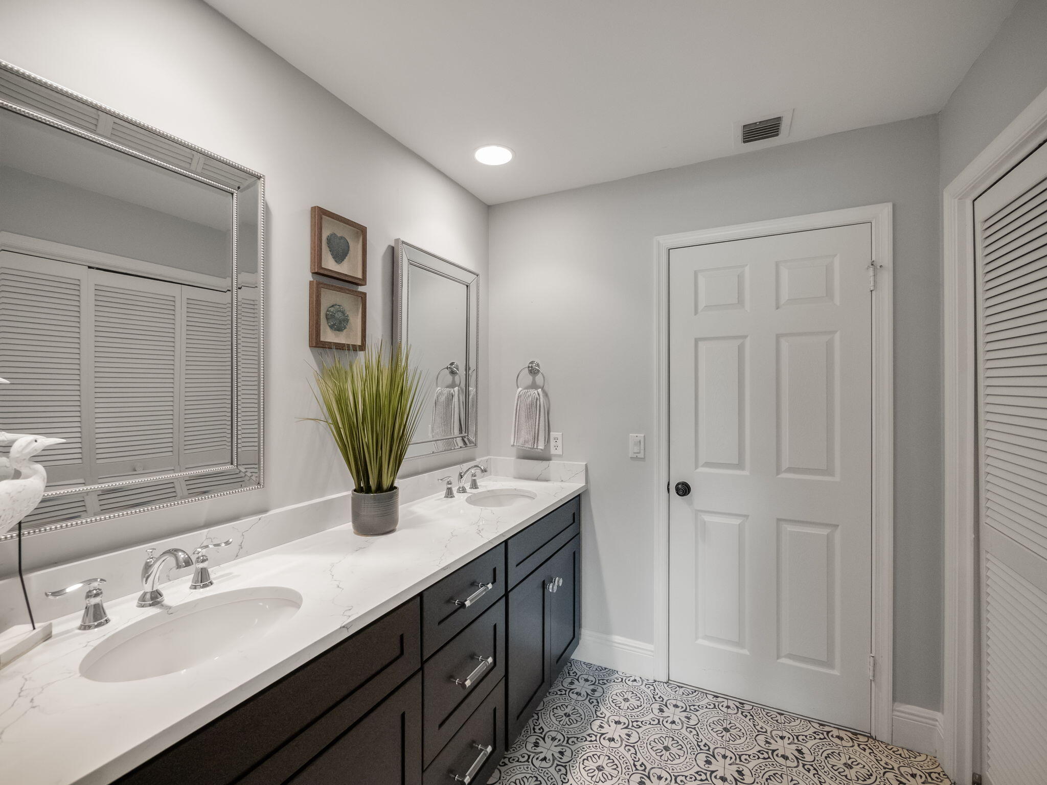 6346 SE Oakmont Place