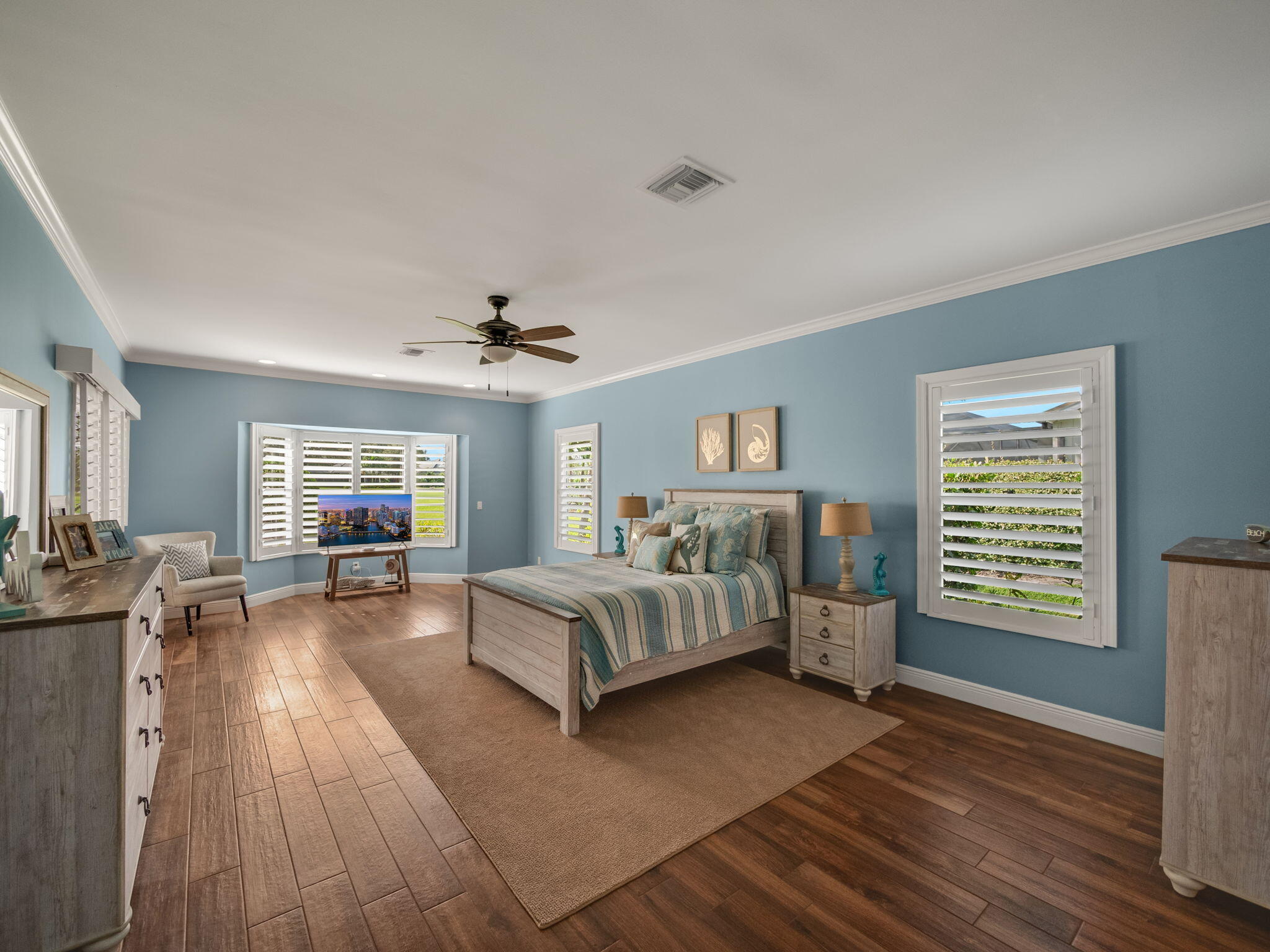 6346 SE Oakmont Place