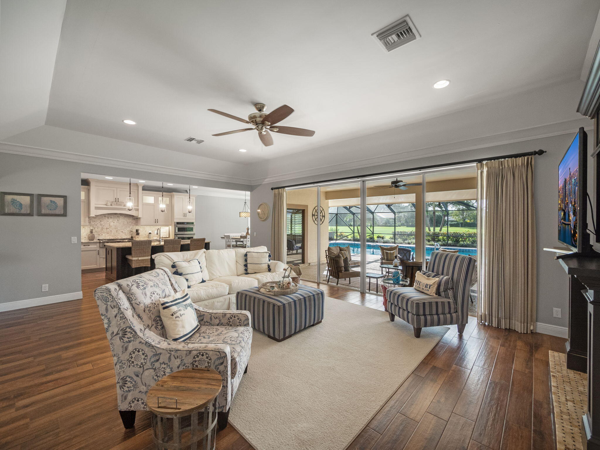 6346 SE Oakmont Place