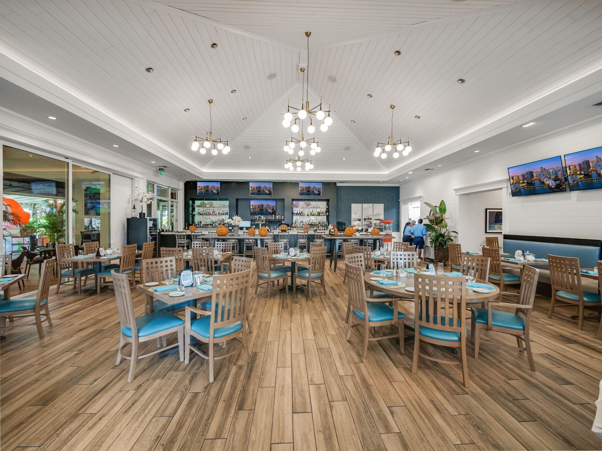 6346 SE Oakmont Place