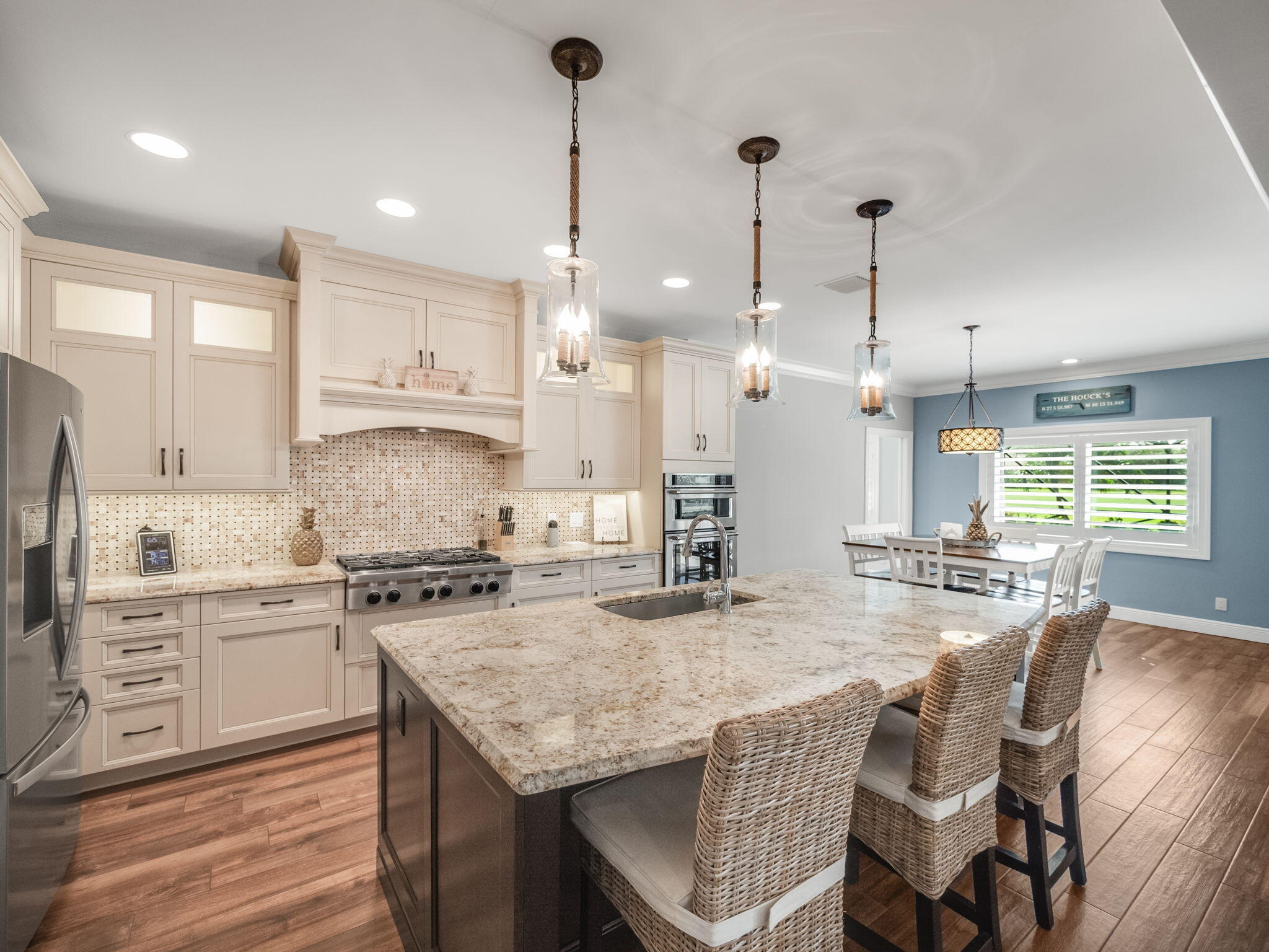 6346 SE Oakmont Place