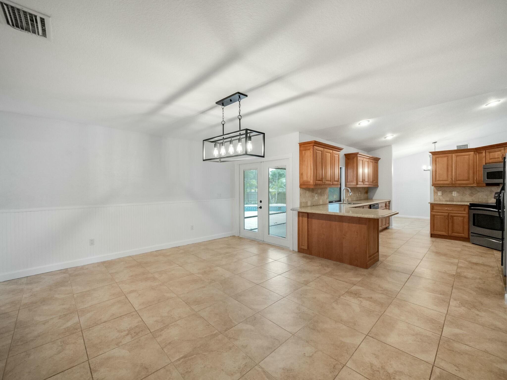 1600 SW Belgrave Terrace