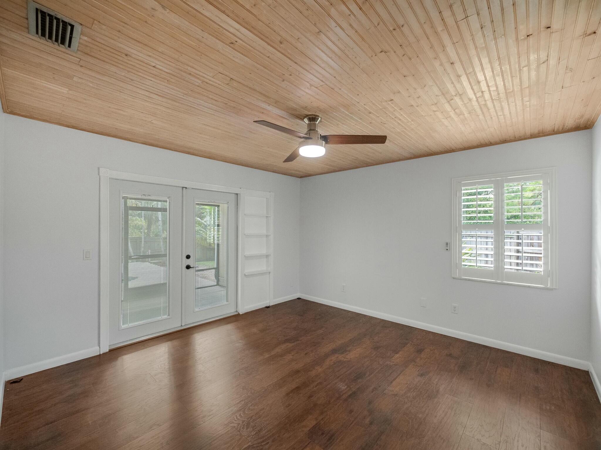 1600 SW Belgrave Terrace