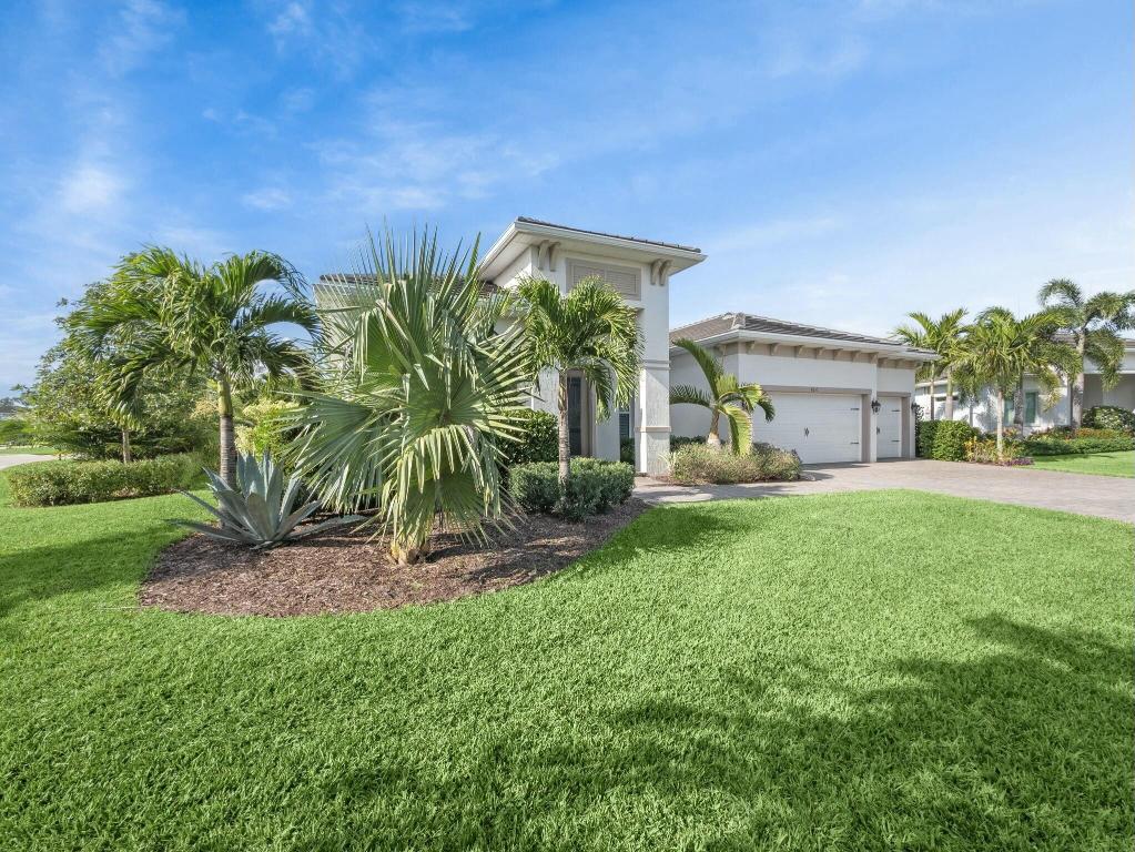 4853 SW Millbrook Lane