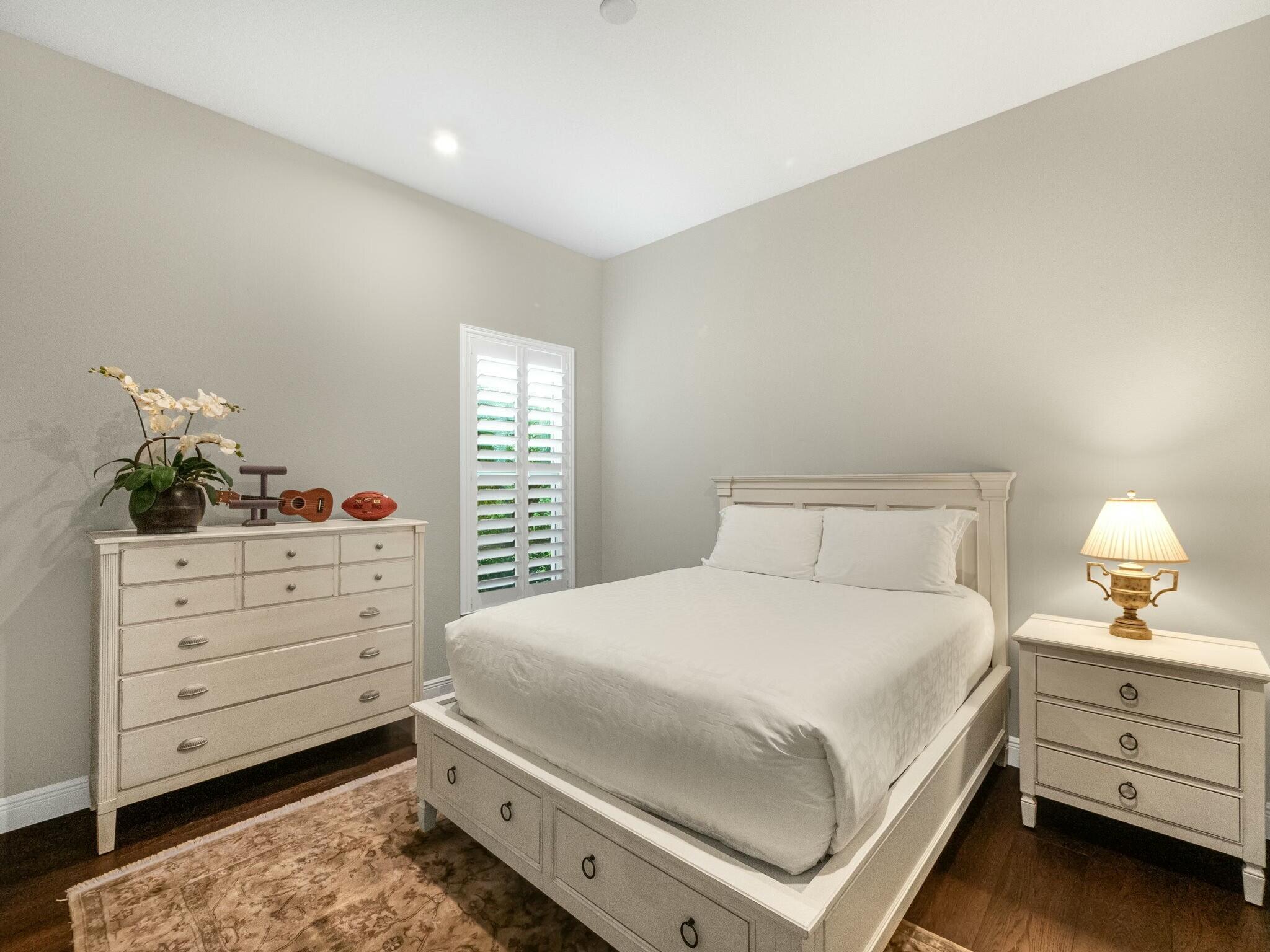 4853 SW Millbrook Lane