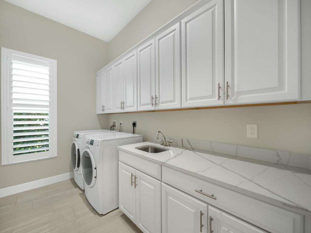 4853 SW Millbrook Lane