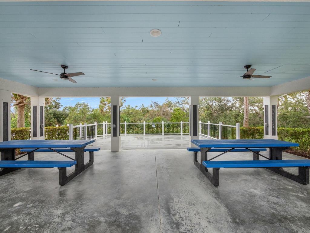 4853 SW Millbrook Lane