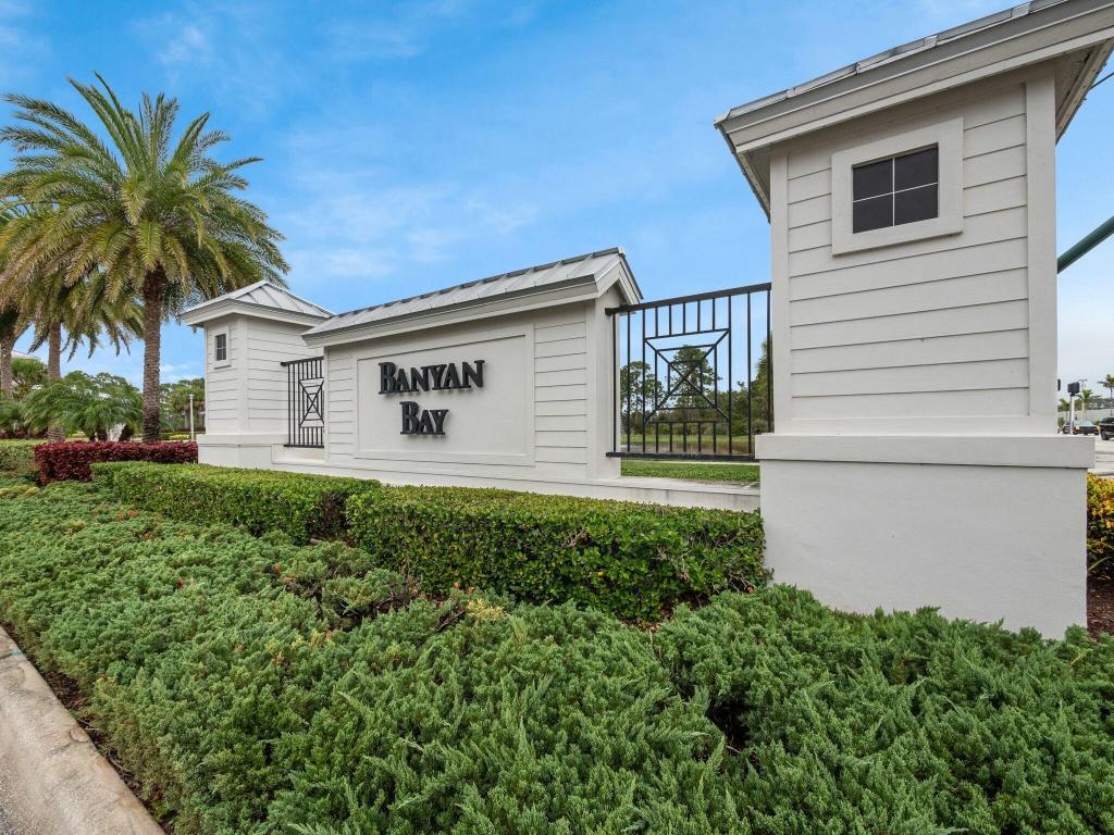 4853 SW Millbrook Lane