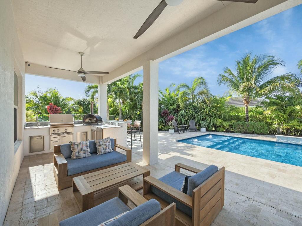 4853 SW Millbrook Lane