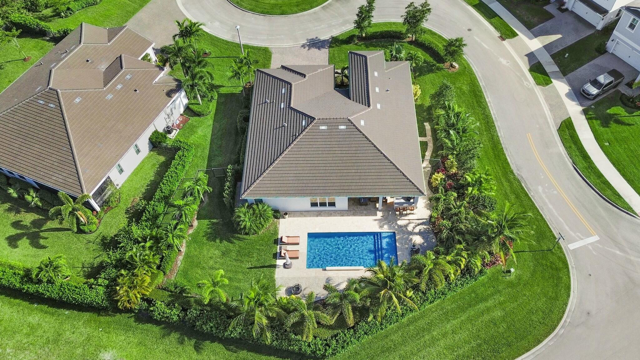 4853 SW Millbrook Lane