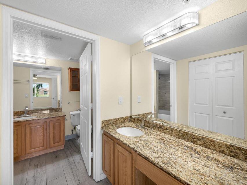 281 SW Palm 202 Drive 202