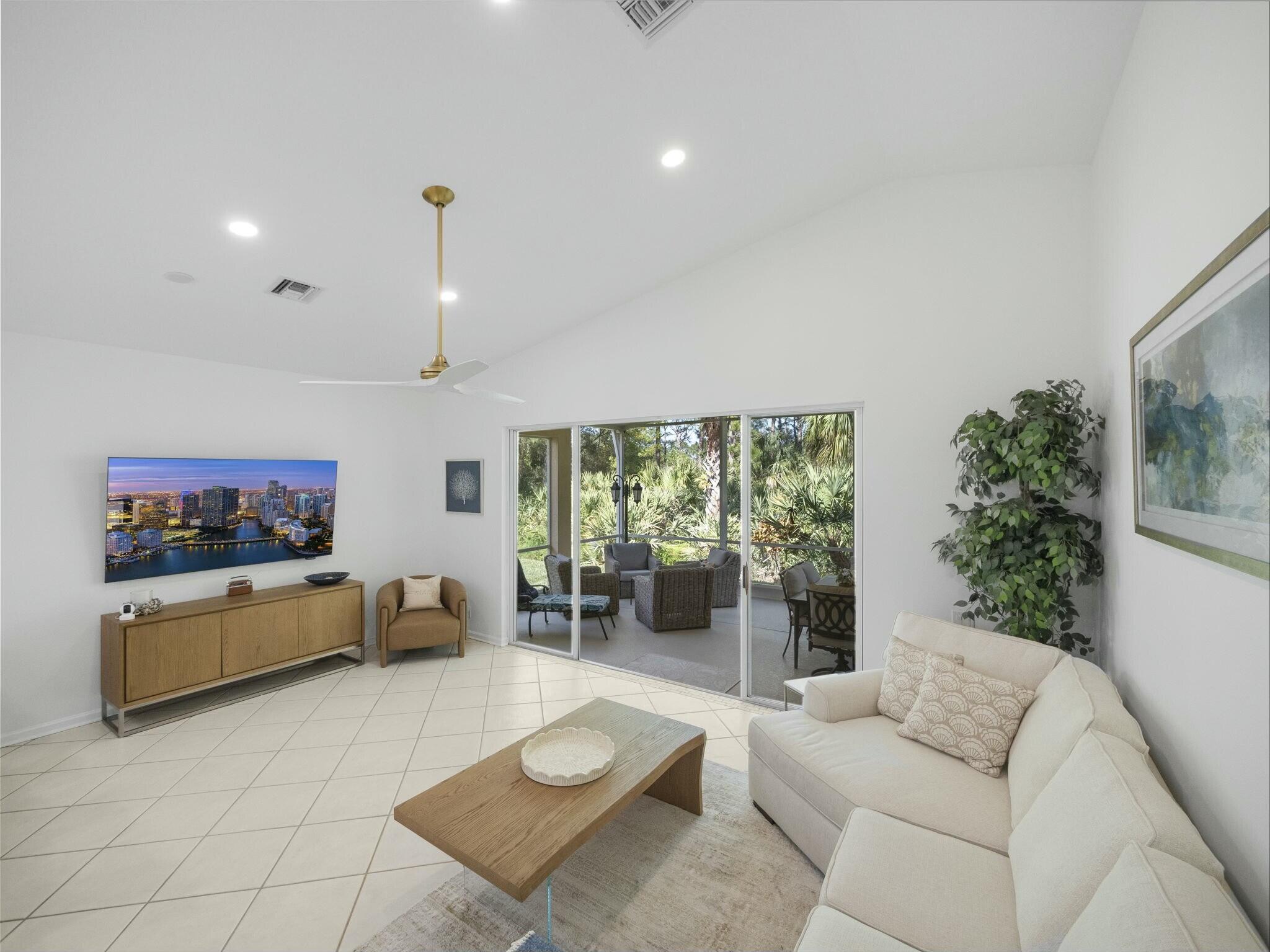 392 NW Granville Street