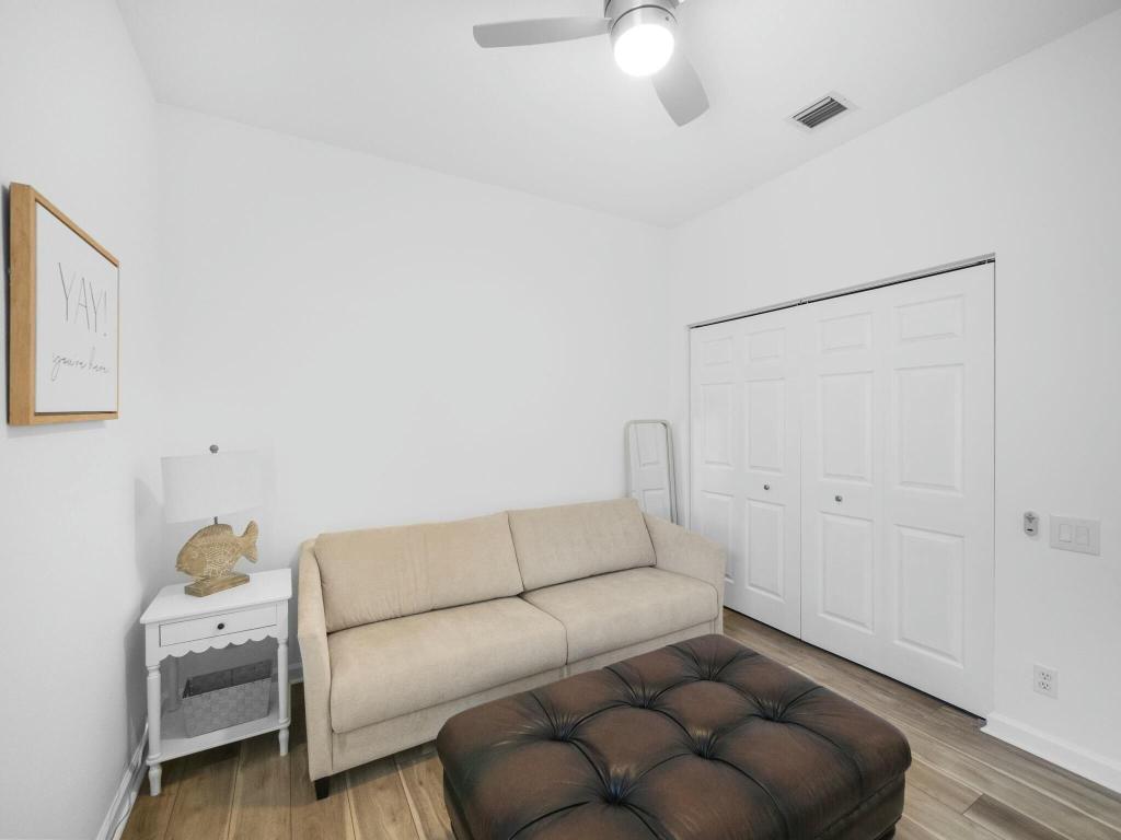 392 NW Granville Street