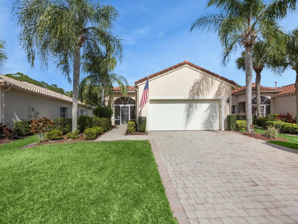 392 NW Granville Street