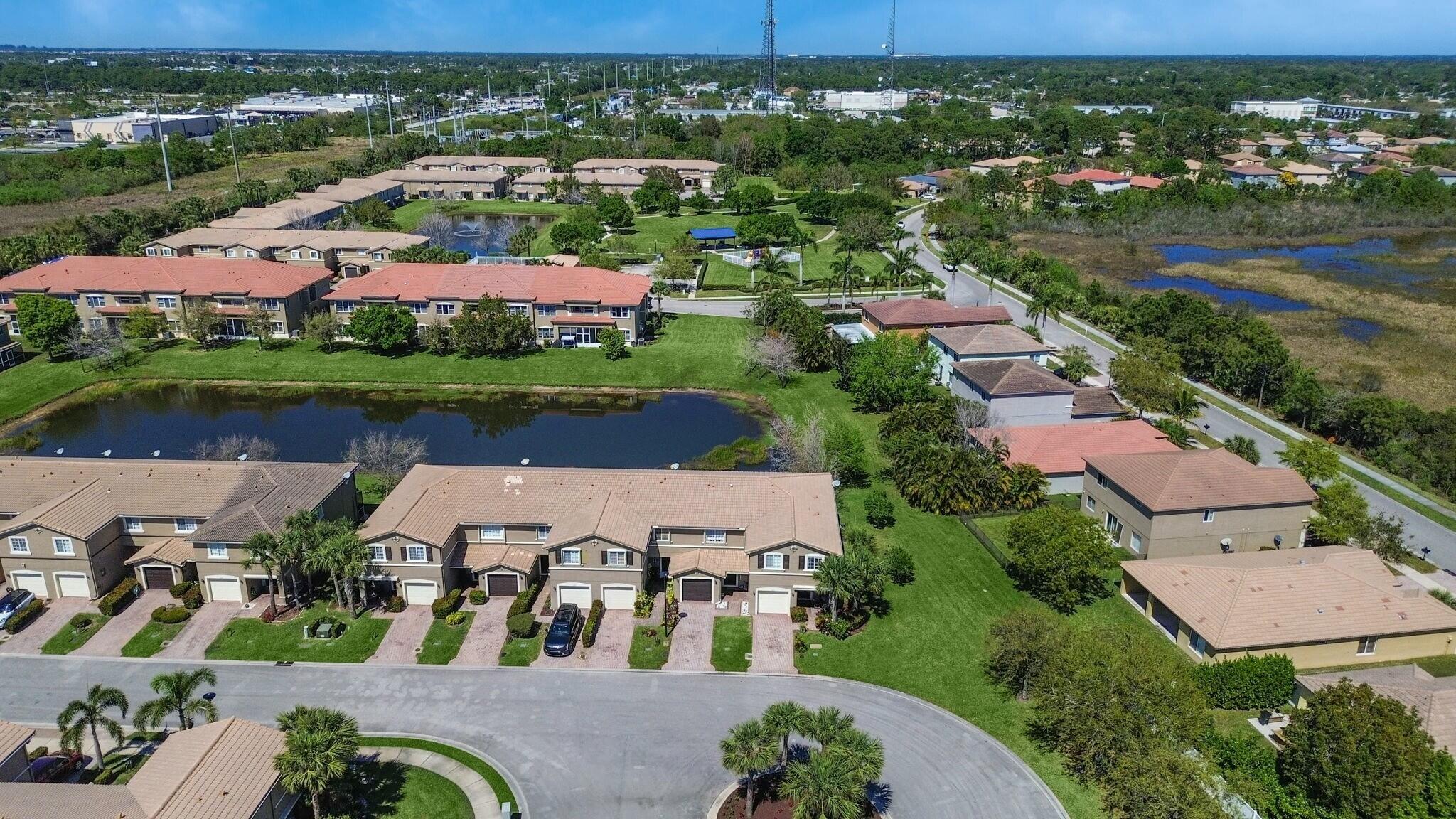 2185 SW Rockport Road