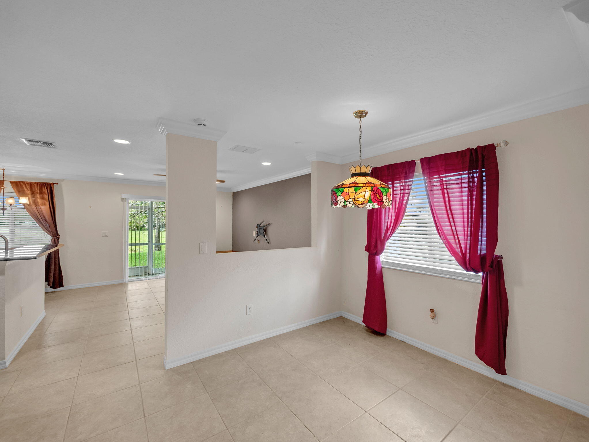 2185 SW Rockport Road