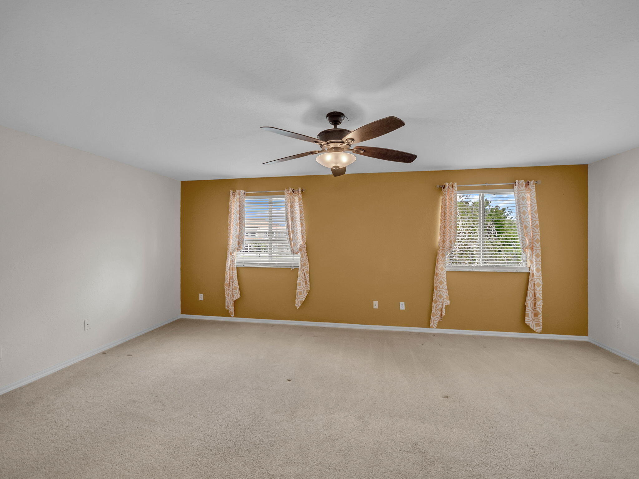 2185 SW Rockport Road